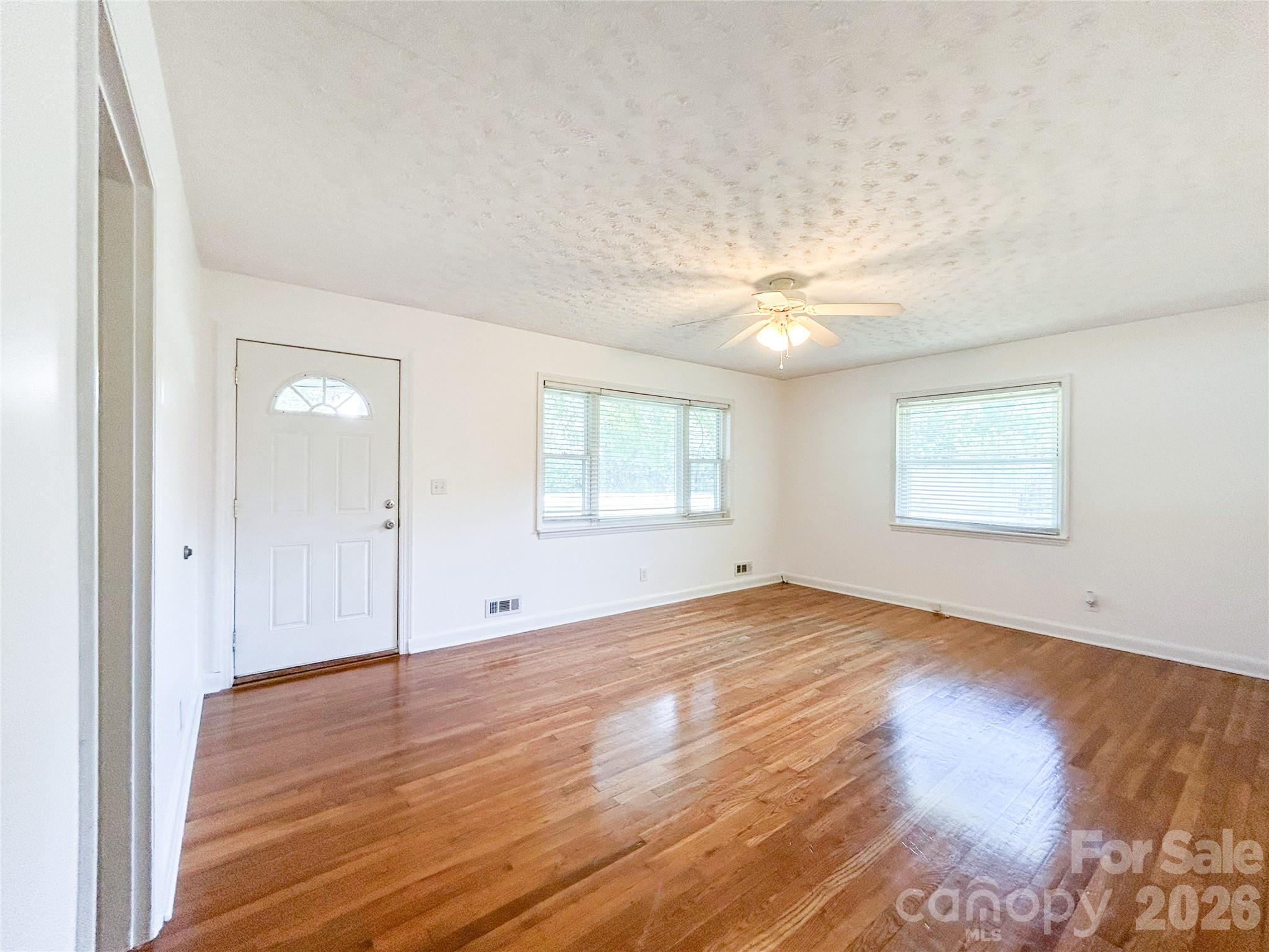 119 Hillcrest Street Property Photo 2