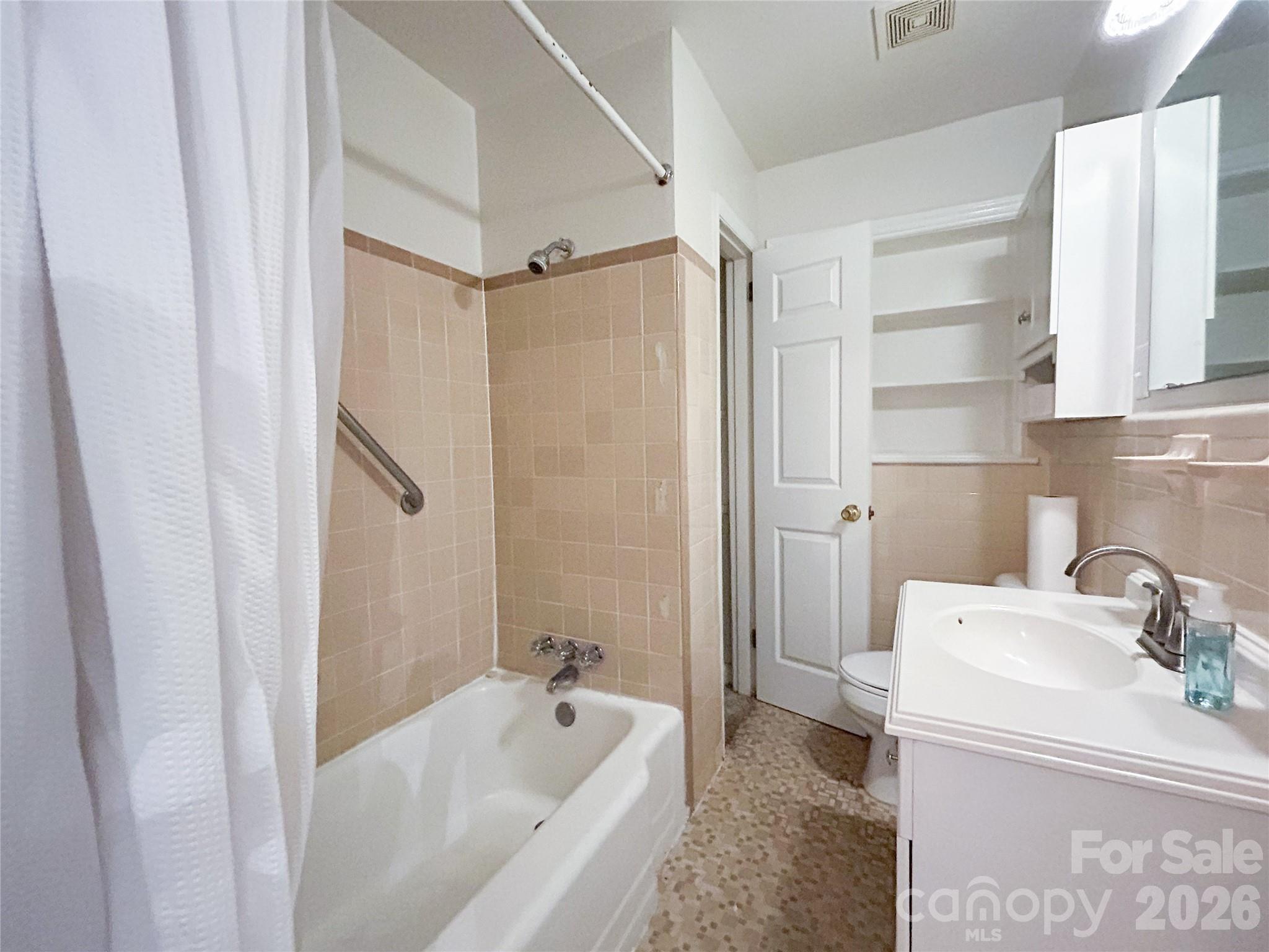 119 Hillcrest Street Property Photo 17