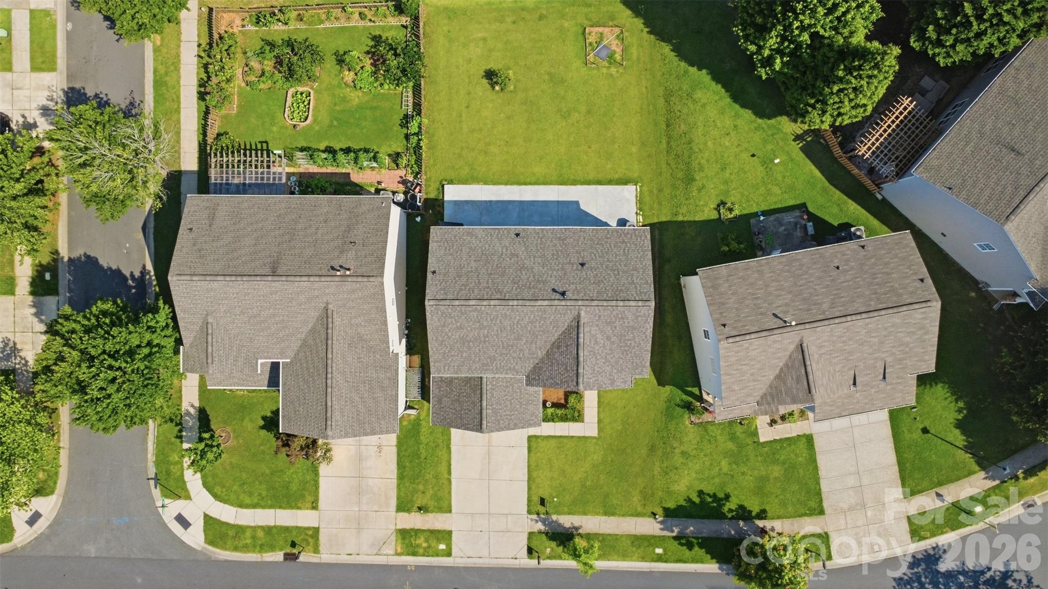 17425 Westmill Lane Property Photo 10