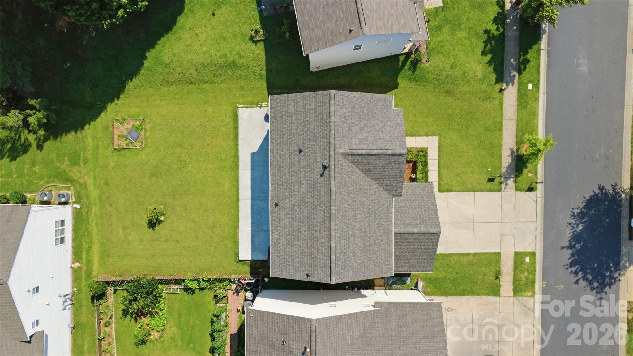 17425 Westmill Lane Property Photo 11