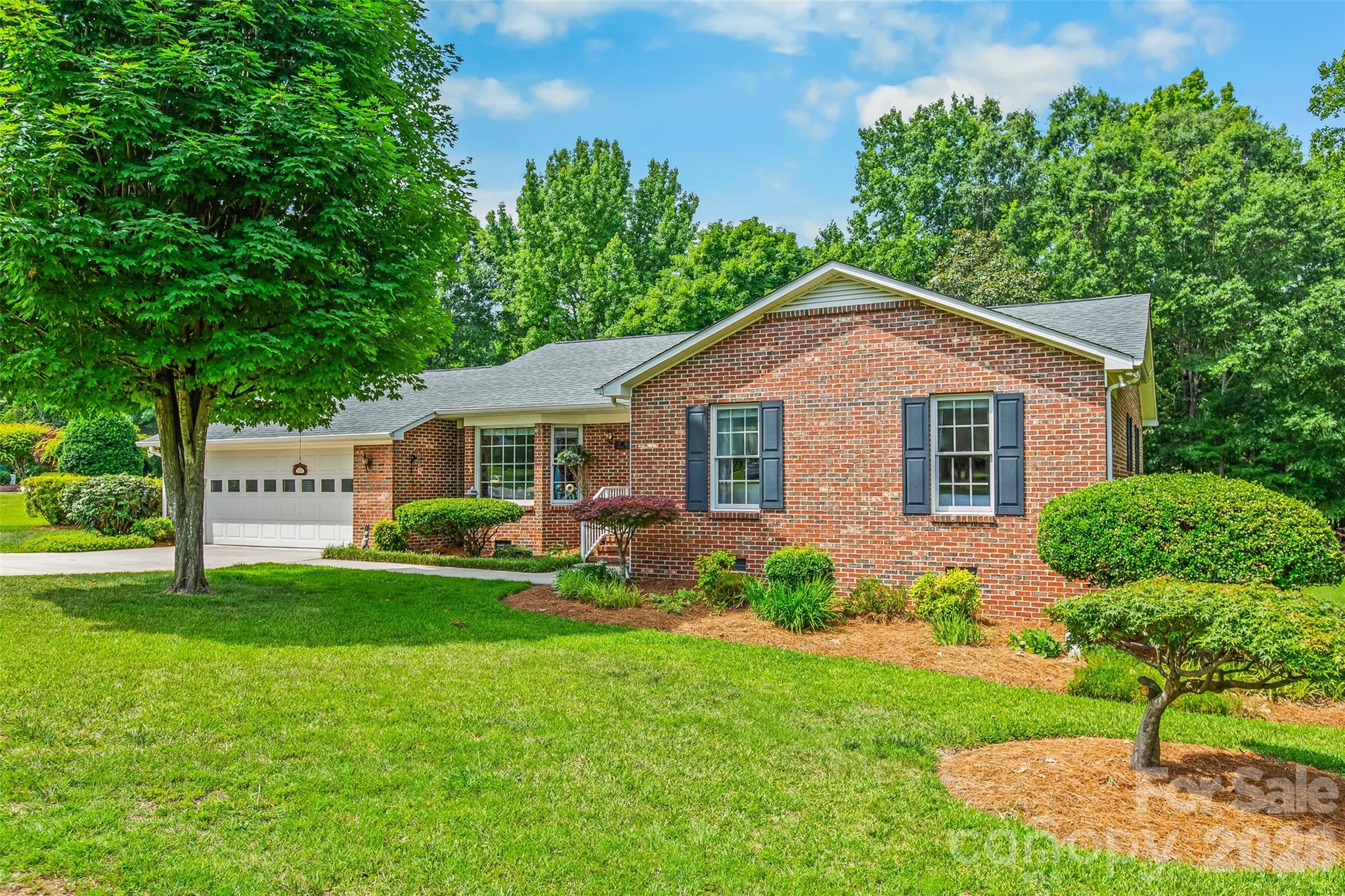 115 Woodland Drive Property Photo 4