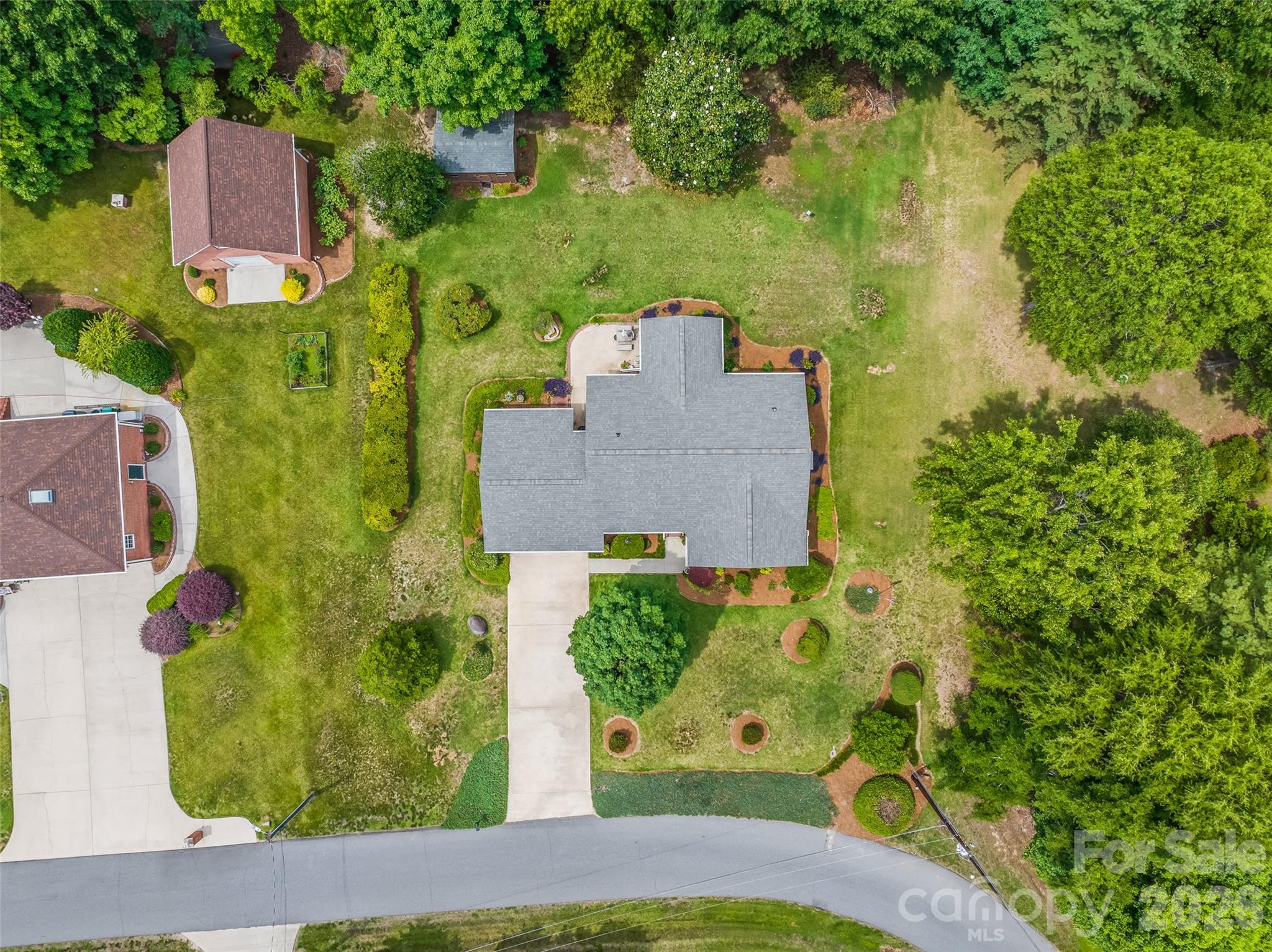 115 Woodland Drive Property Photo 44