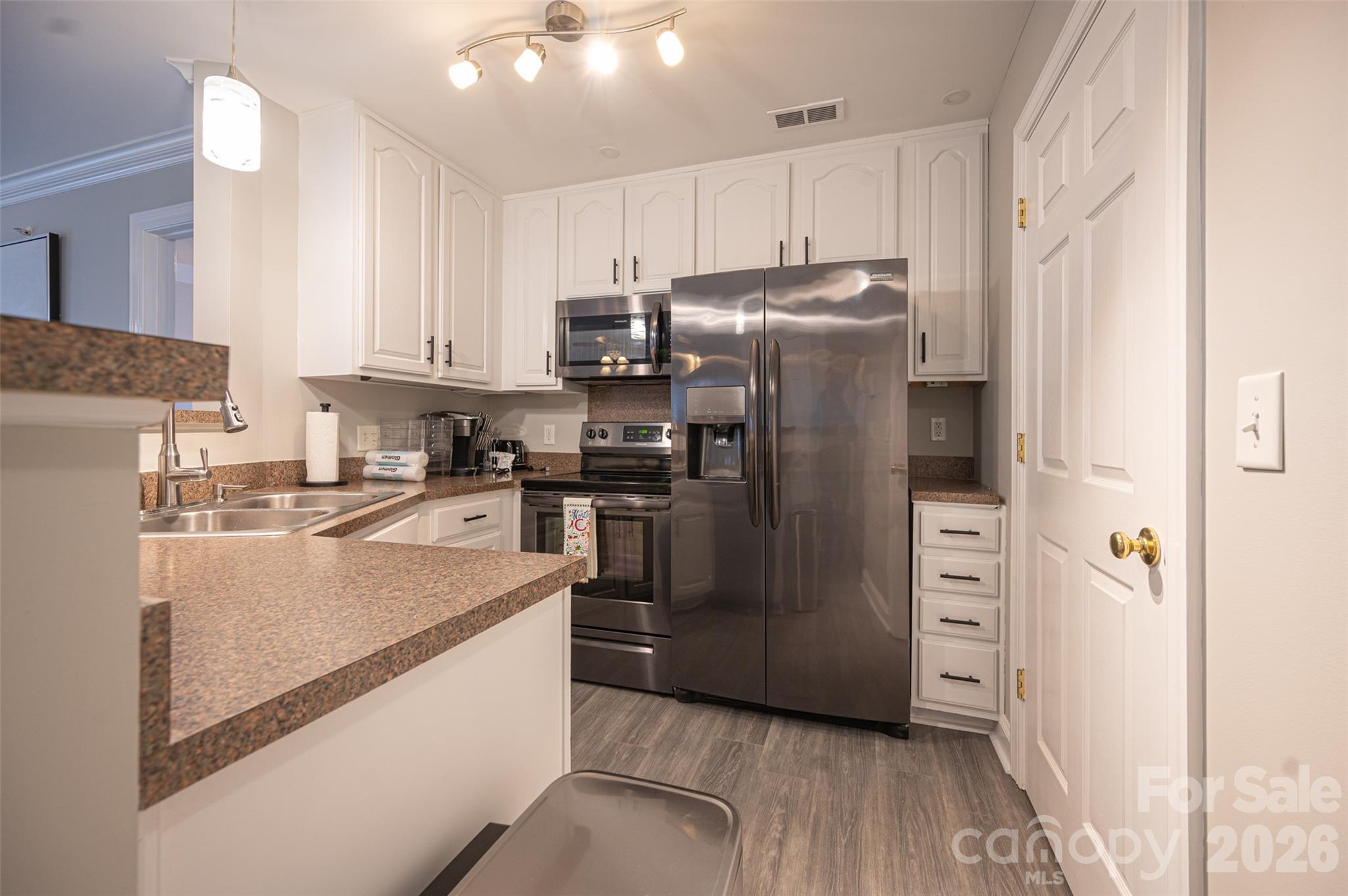 3148 Walnut Park Drive Property Photo 10