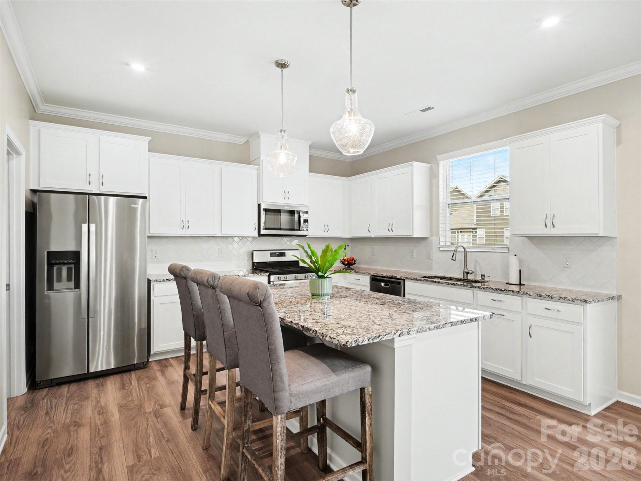 1331 Tollcross Road Property Photo 9