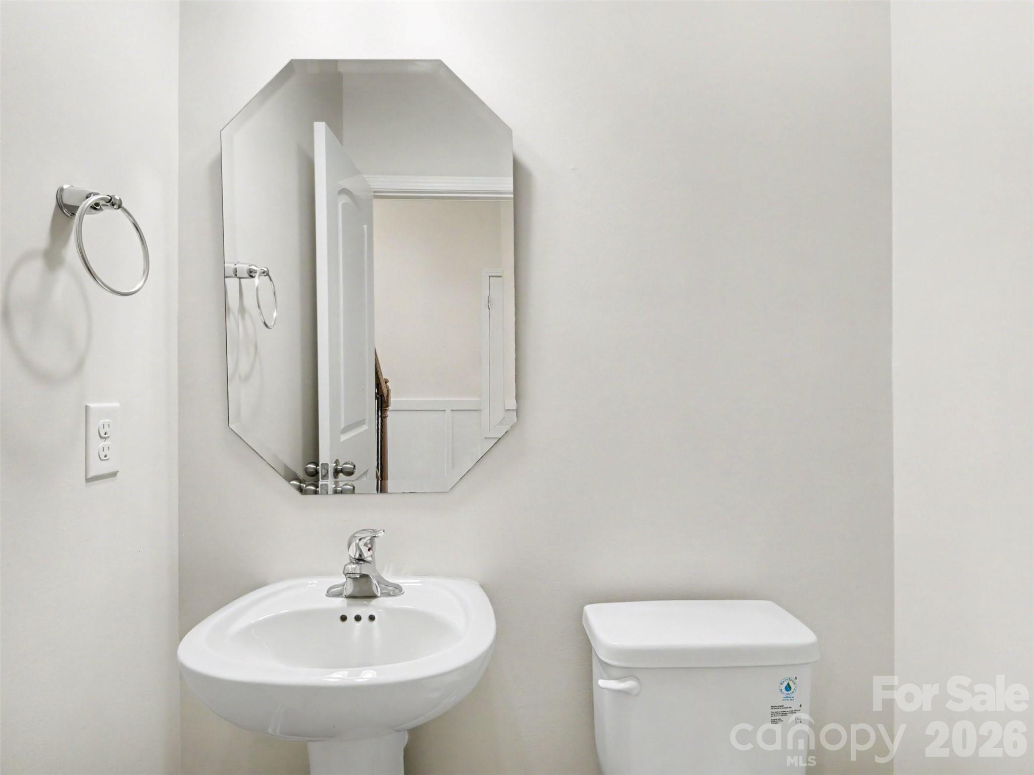 1331 Tollcross Road Property Photo 13