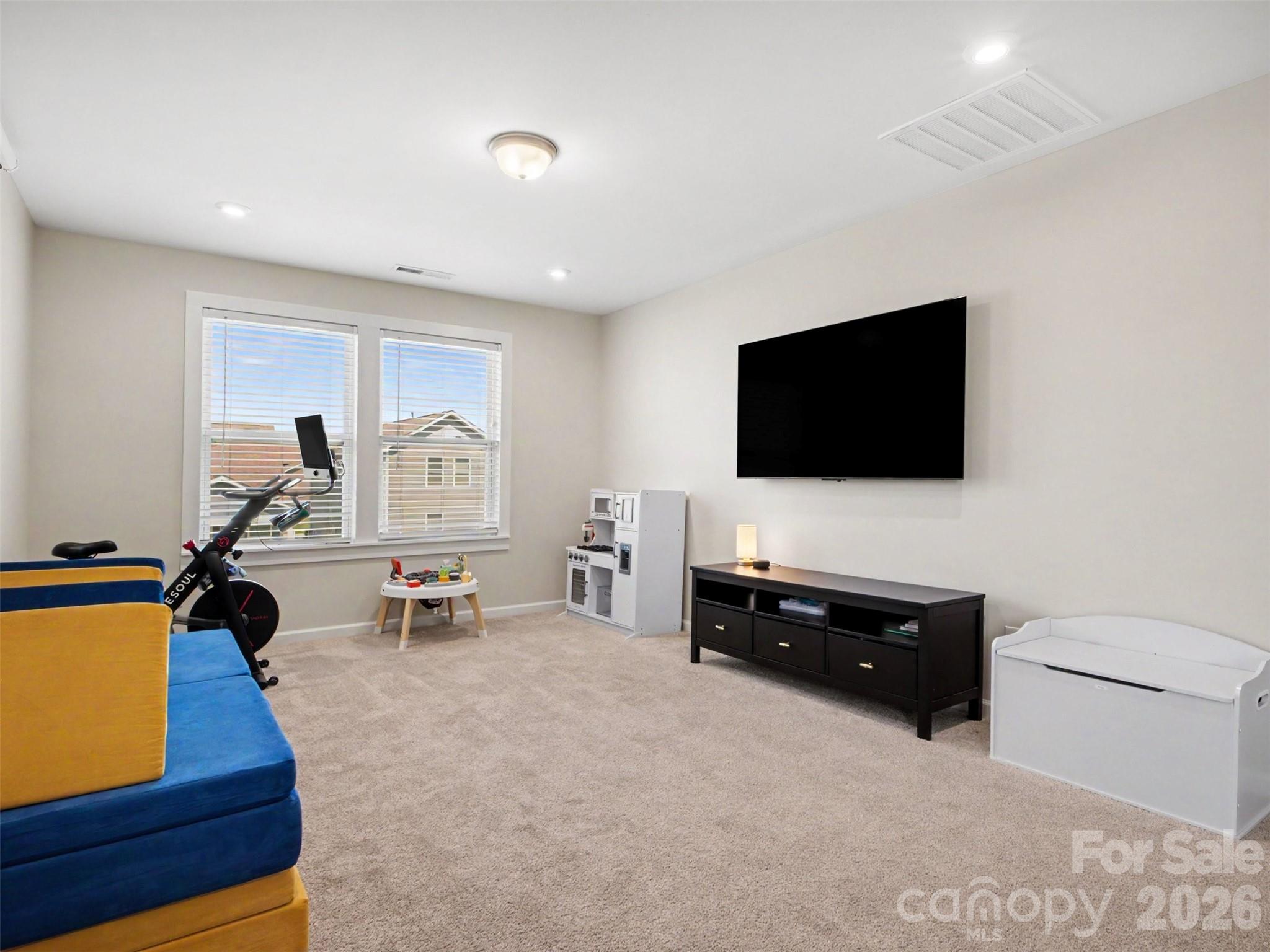 1331 Tollcross Road Property Photo 16