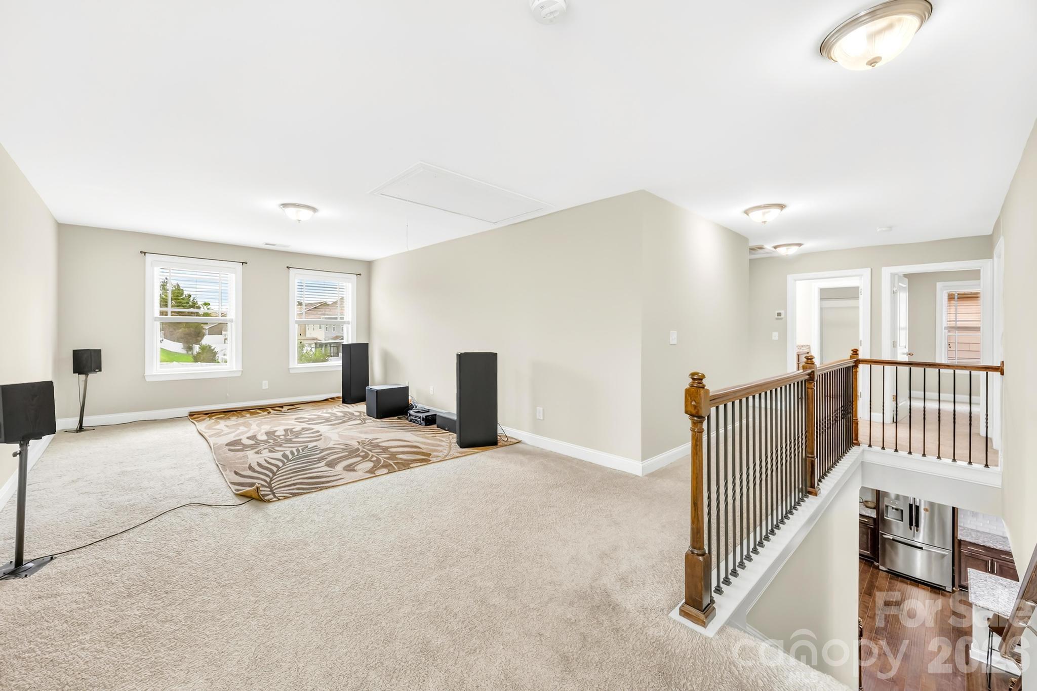 1042 Dina Drive Property Photo 18