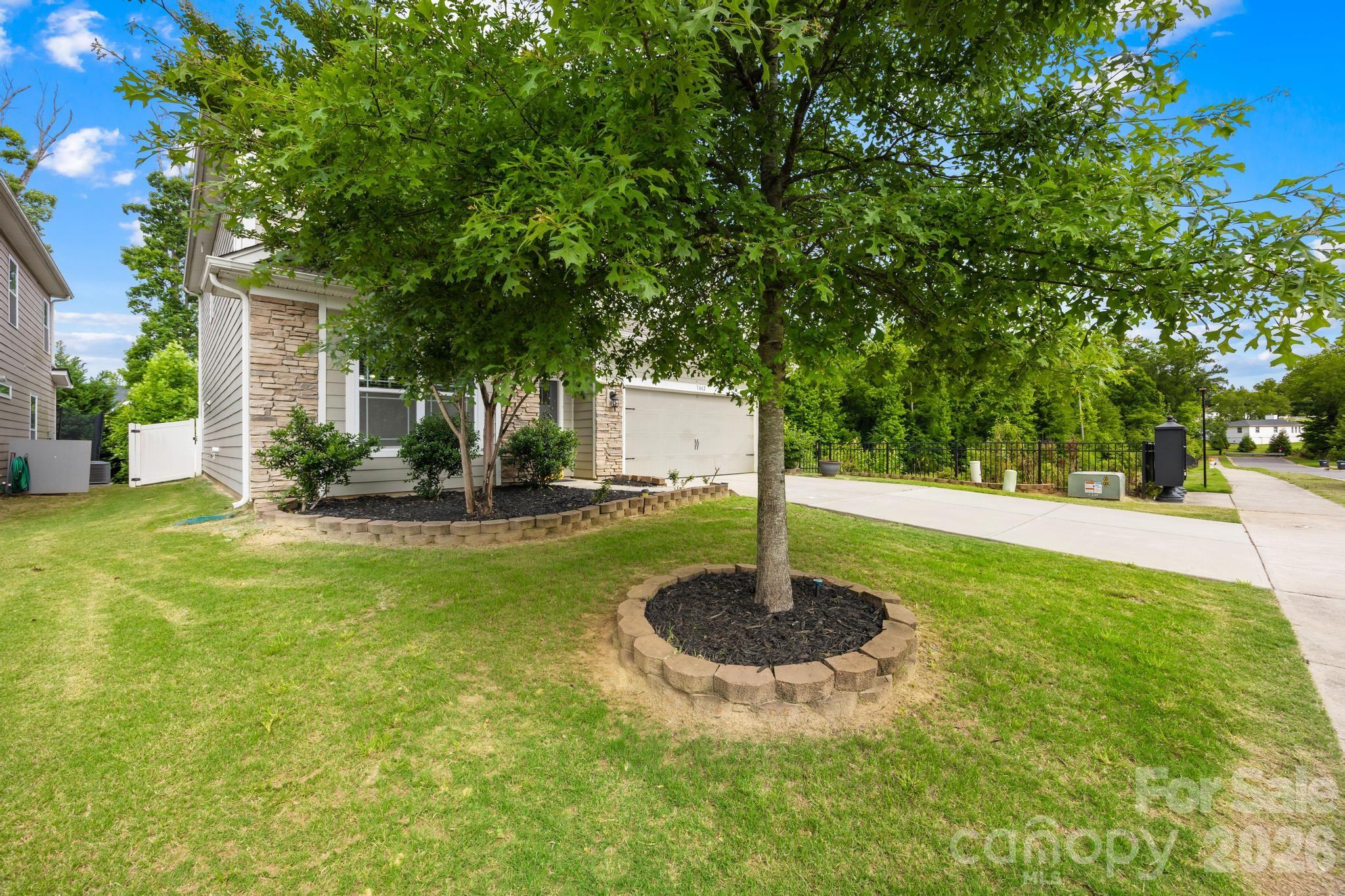 1042 Dina Drive Property Photo 34