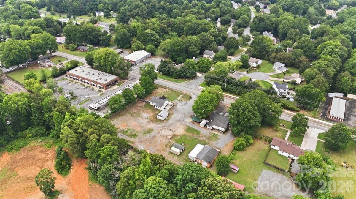 16008 Old Statesville Road Property Photo 1