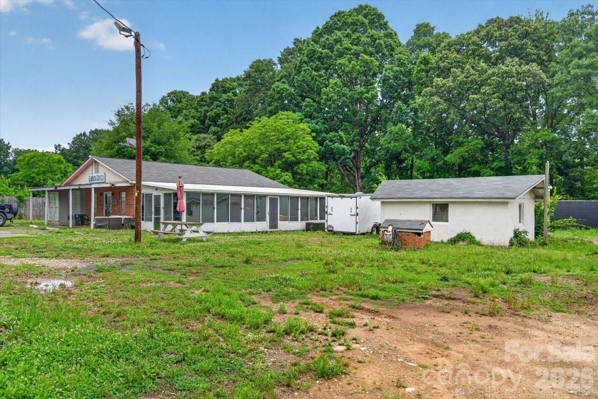 16008 Old Statesville Road Property Photo 10