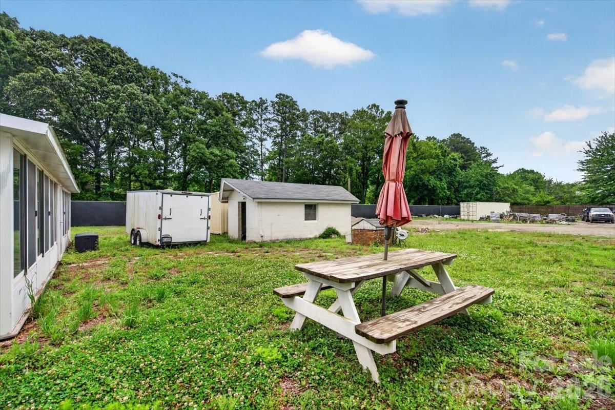 16008 Old Statesville Road Property Photo 40