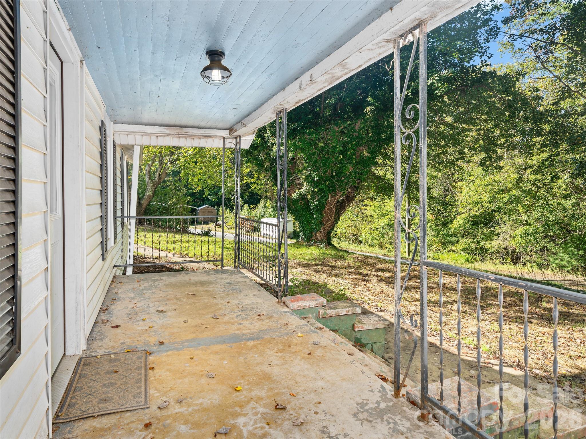 370 Bear Creek Church Road Property Photo 4