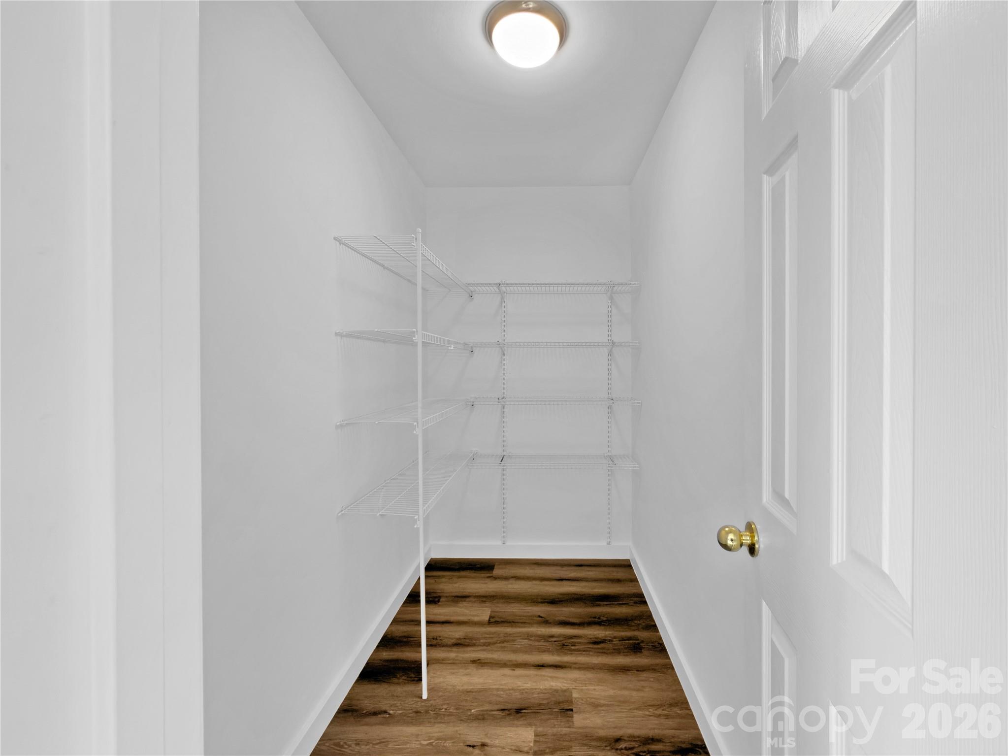 1843 Rustic Barn Drive Property Photo 10