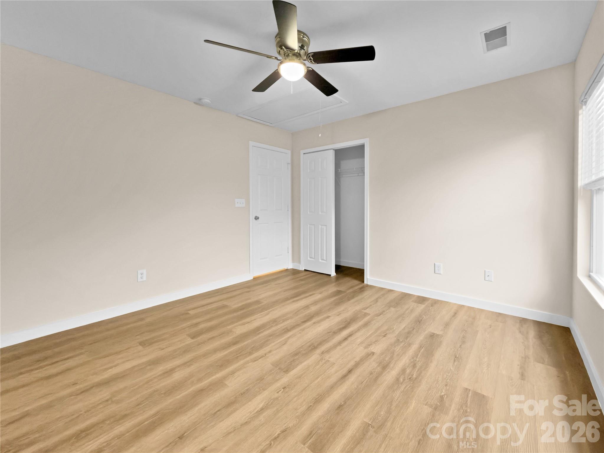 1843 Rustic Barn Drive Property Photo 12