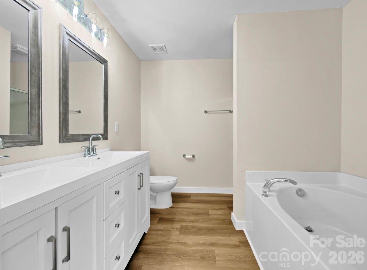 1843 Rustic Barn Drive Property Photo 17