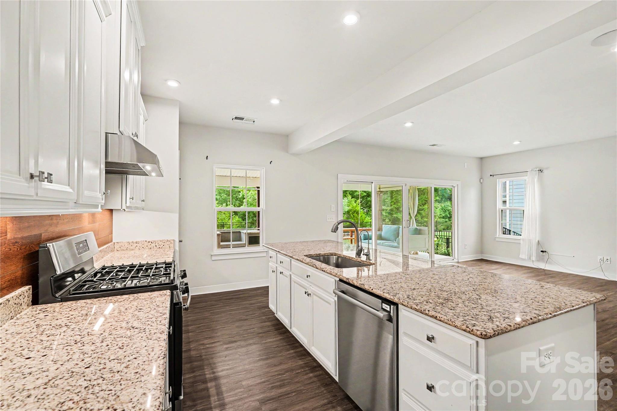 134 Tetcott Street Property Photo 14