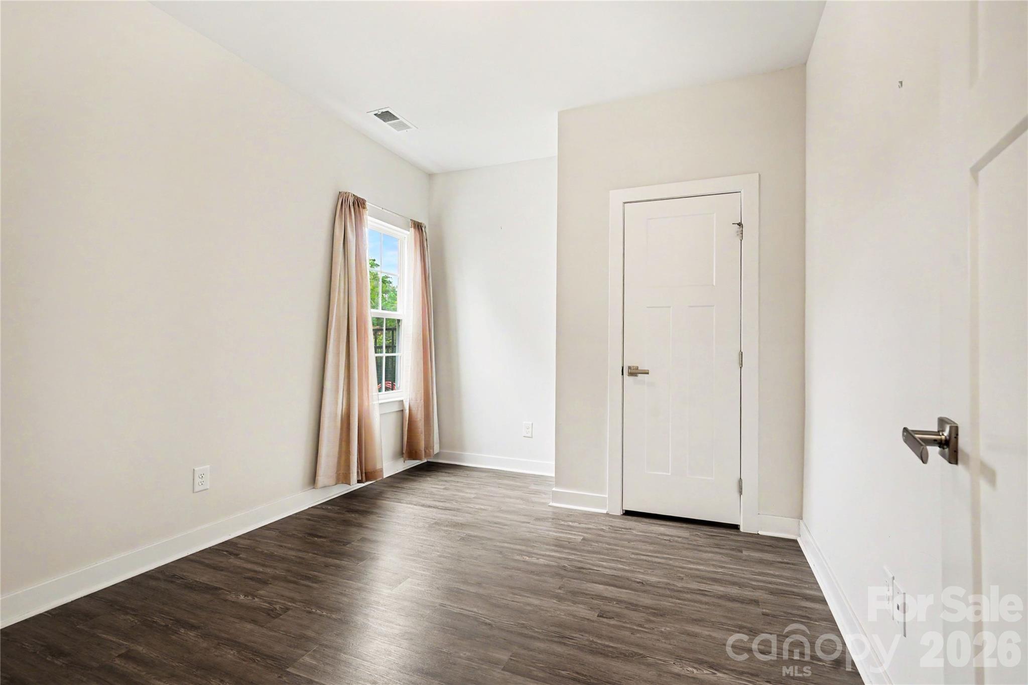 134 Tetcott Street Property Photo 17