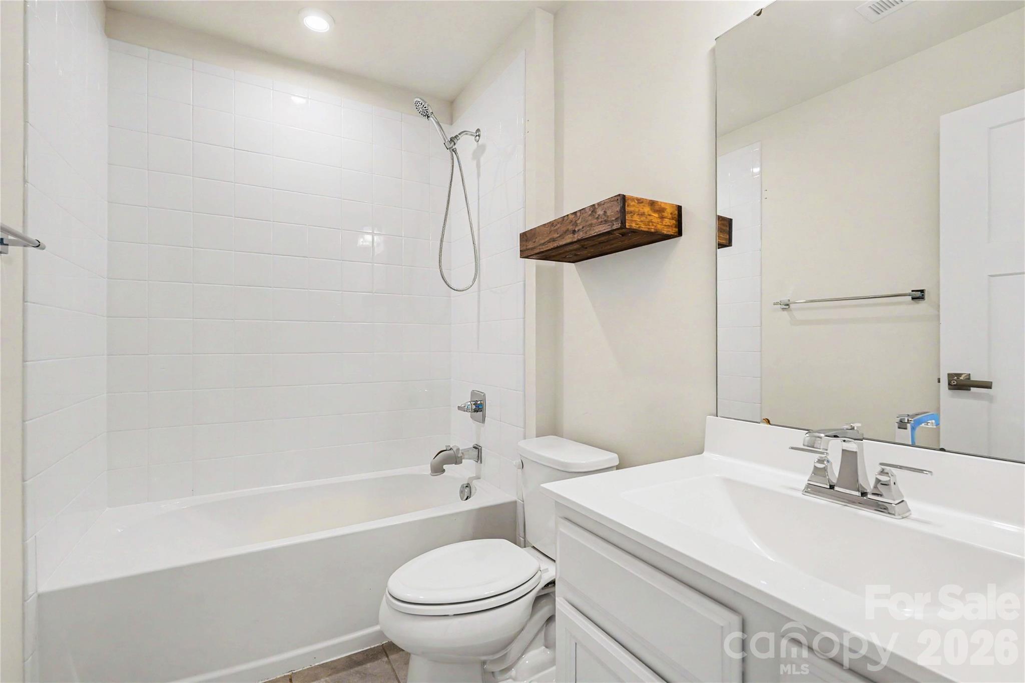 134 Tetcott Street Property Photo 35