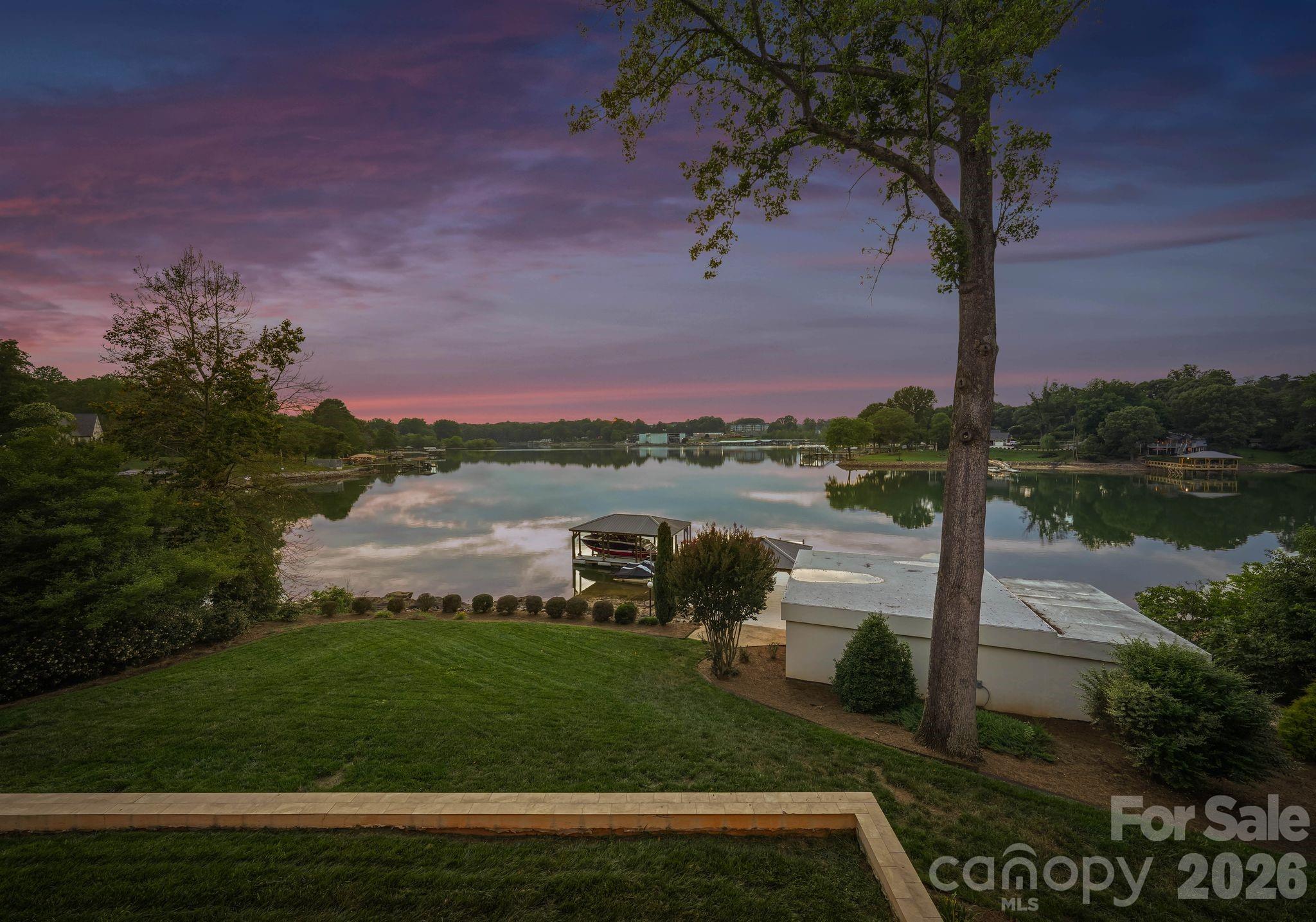 7272 Lynbrook Circle Property Photo 7