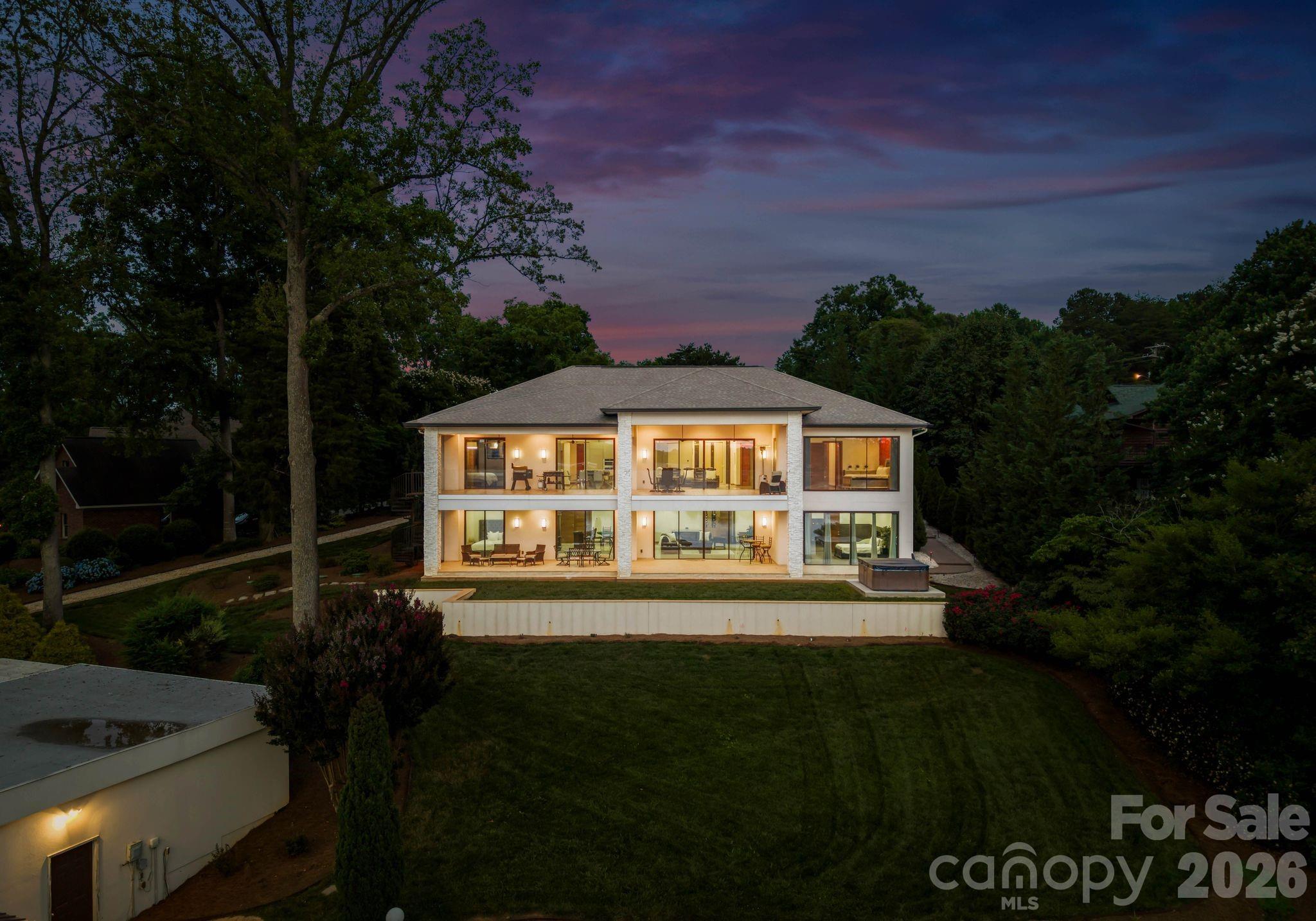 7272 Lynbrook Circle Property Photo 9
