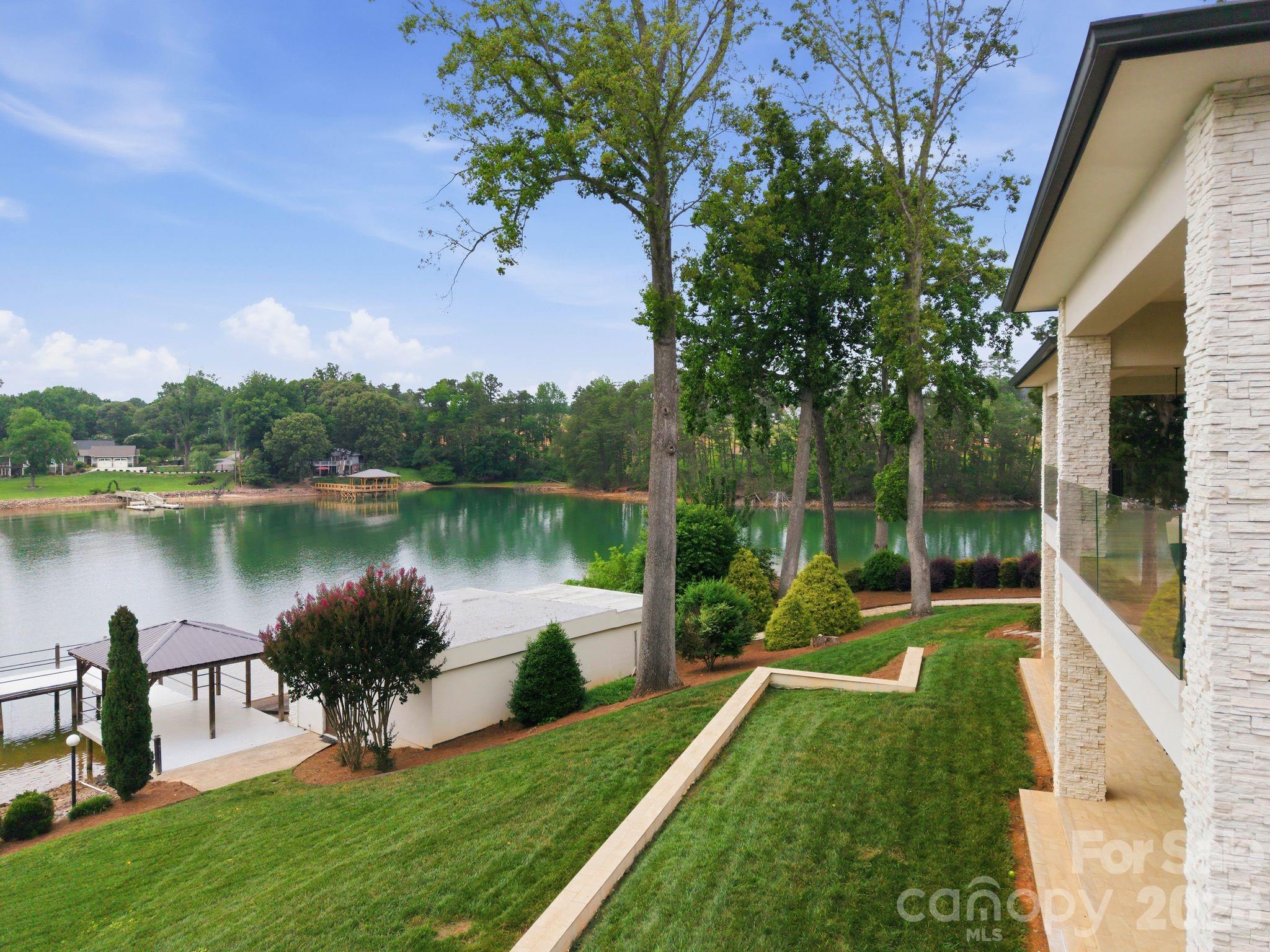 7272 Lynbrook Circle Property Photo 13