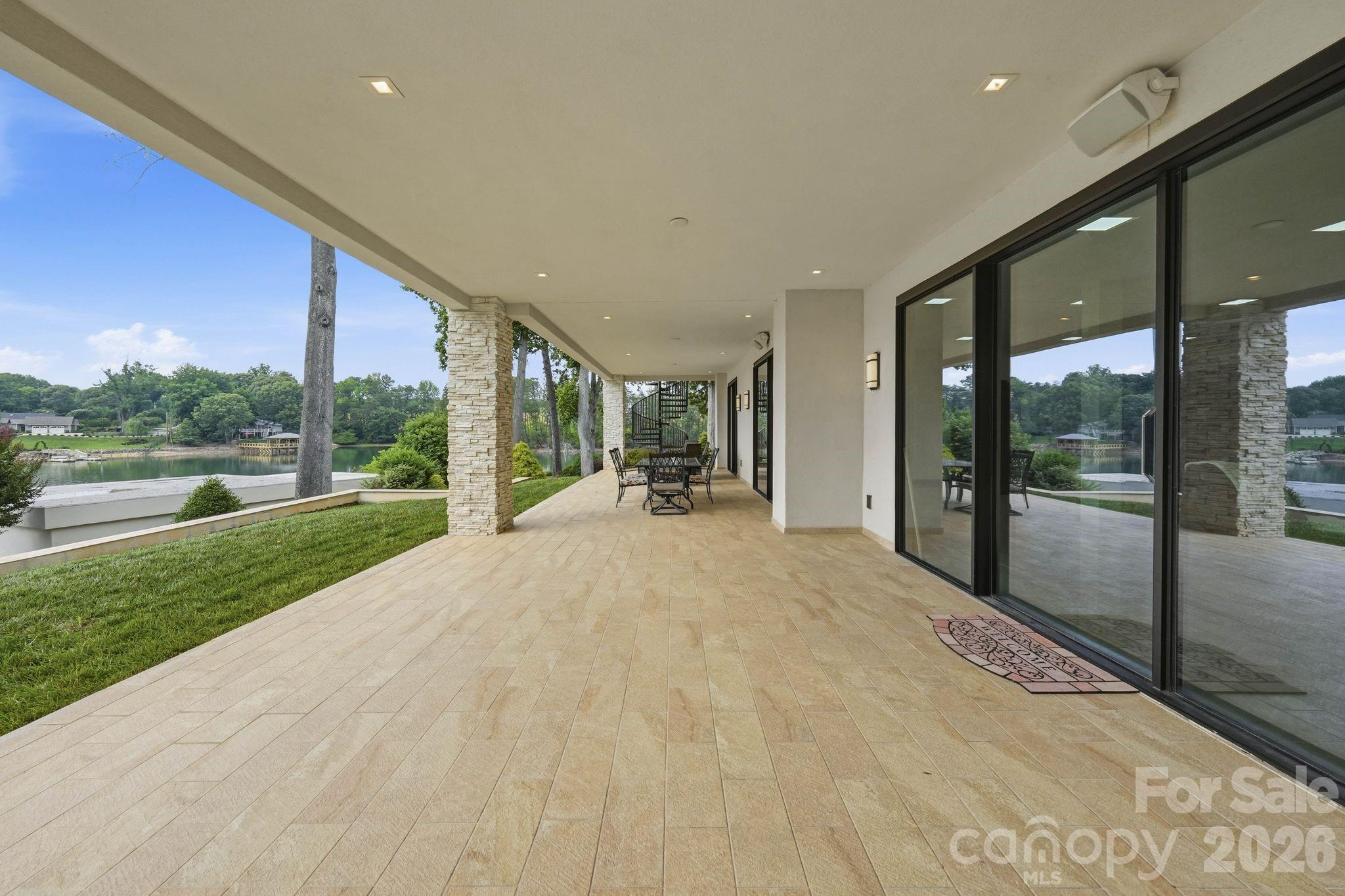 7272 Lynbrook Circle Property Photo 15