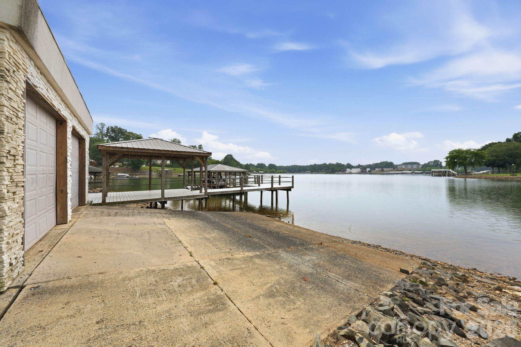7272 Lynbrook Circle Property Photo 18
