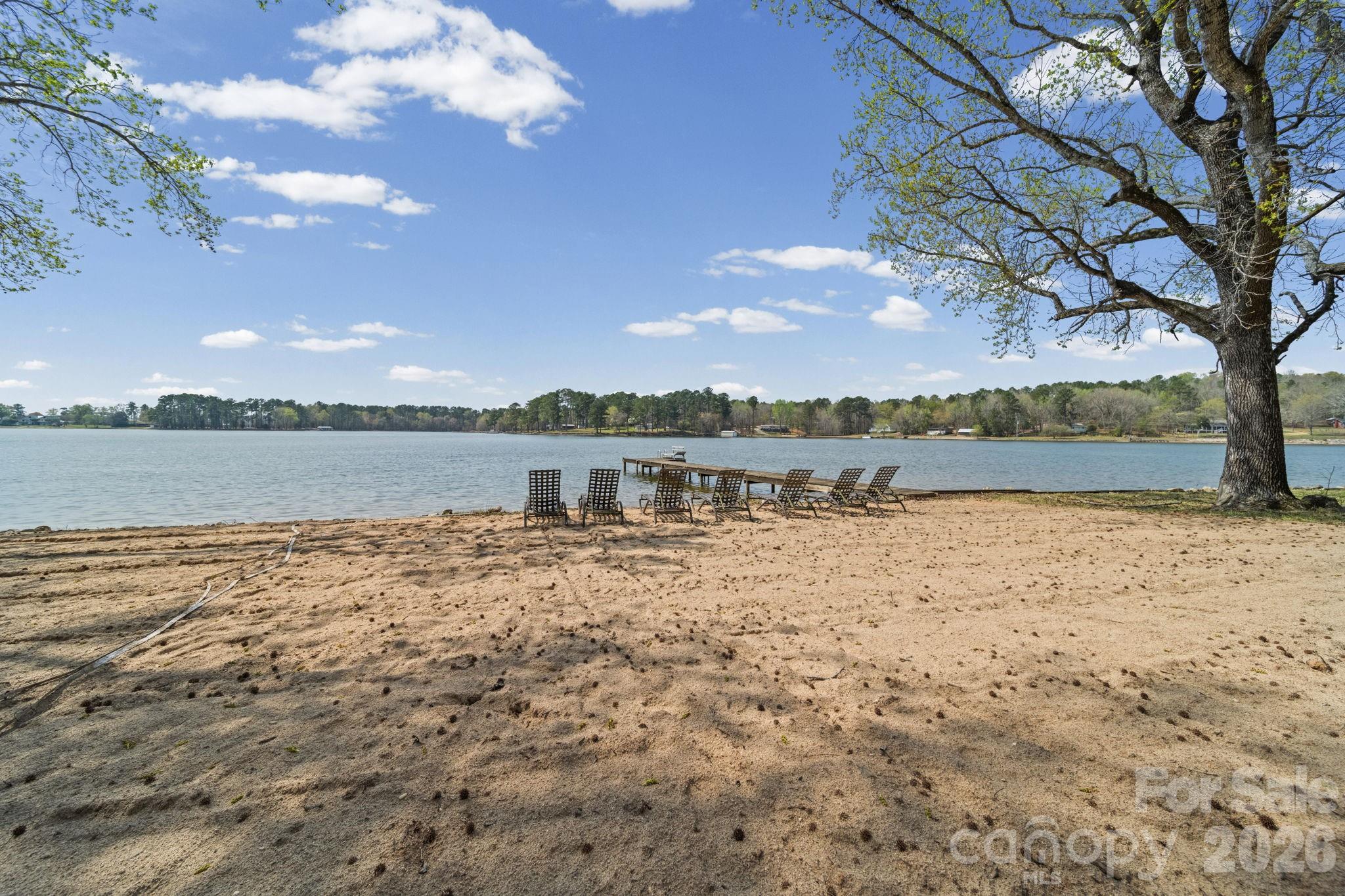 2262 Beaver Creek Road Property Photo 1