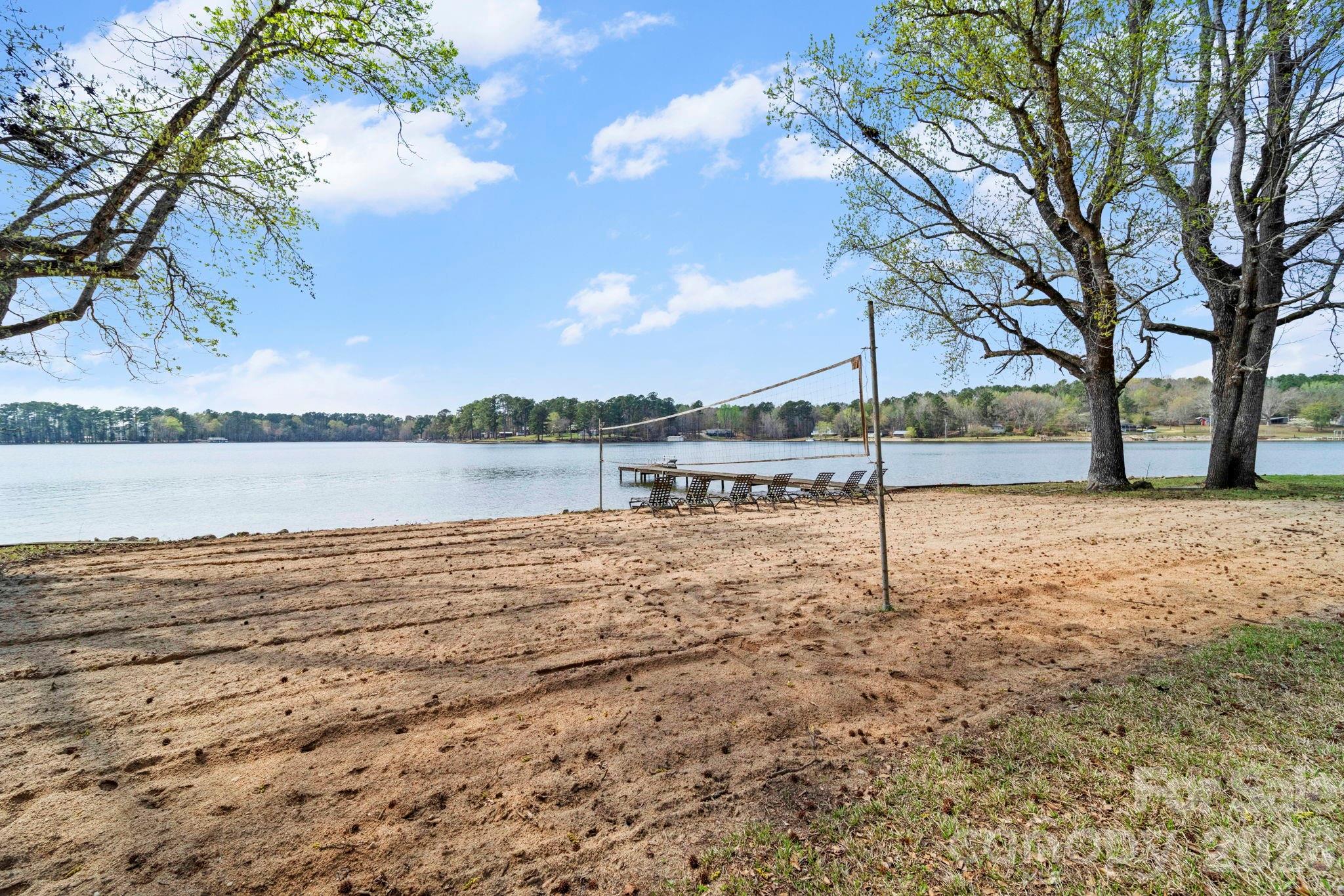 2262 Beaver Creek Road Property Photo 2