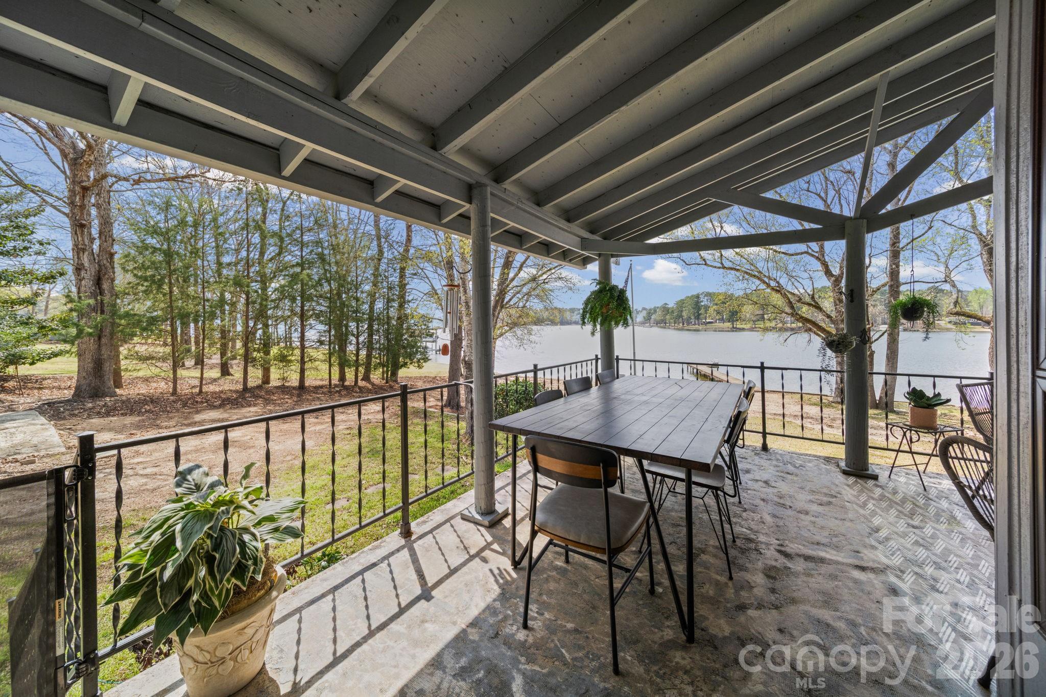 2262 Beaver Creek Road Property Photo 9