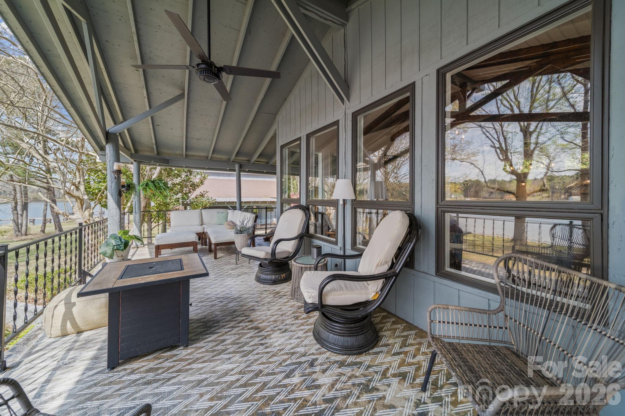 2262 Beaver Creek Road Property Photo 11