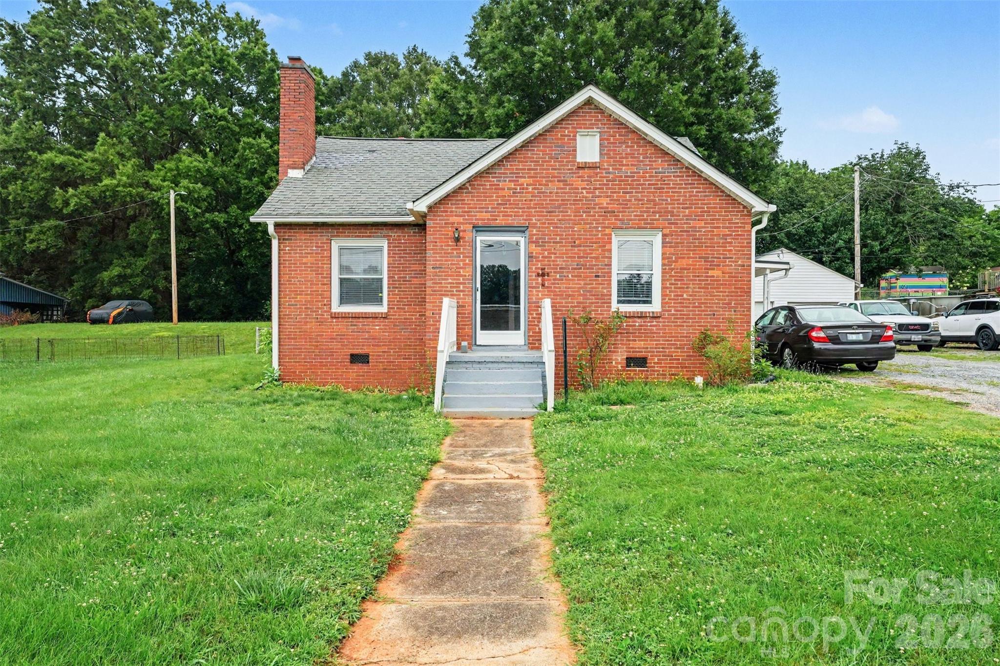 517 N Carolina Avenue Property Photo 1