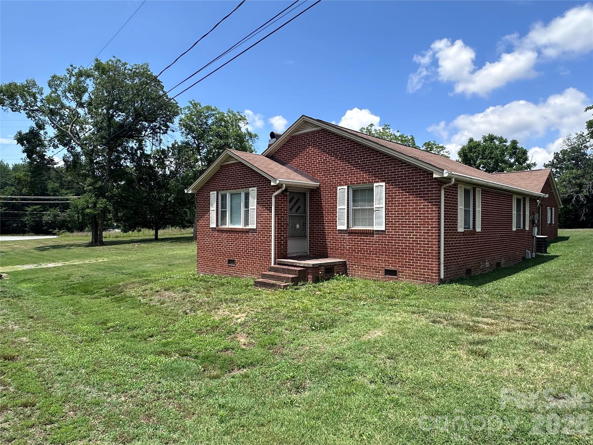 2150 Mary Street Property Photo 7