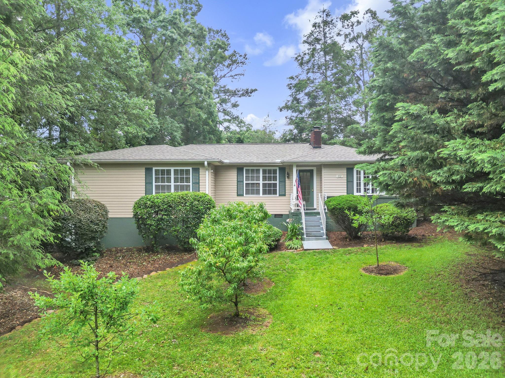 103 Forest Avenue Property Photo 1