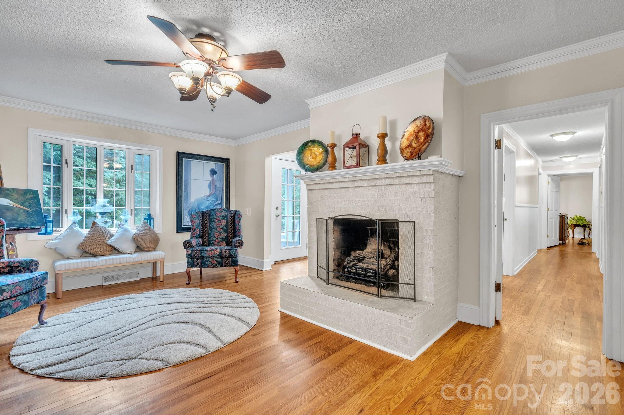 103 Forest Avenue Property Photo 2