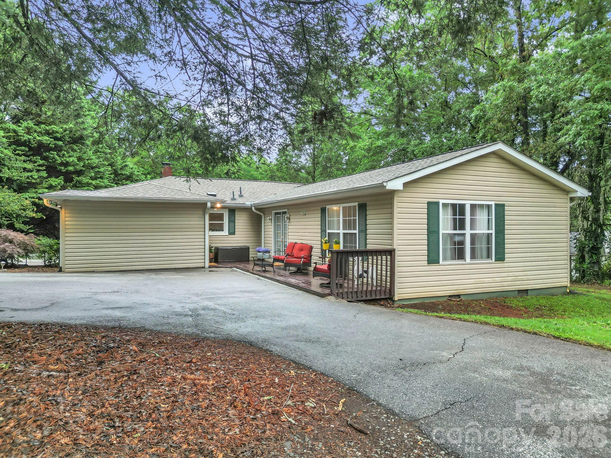 103 Forest Avenue Property Photo 24