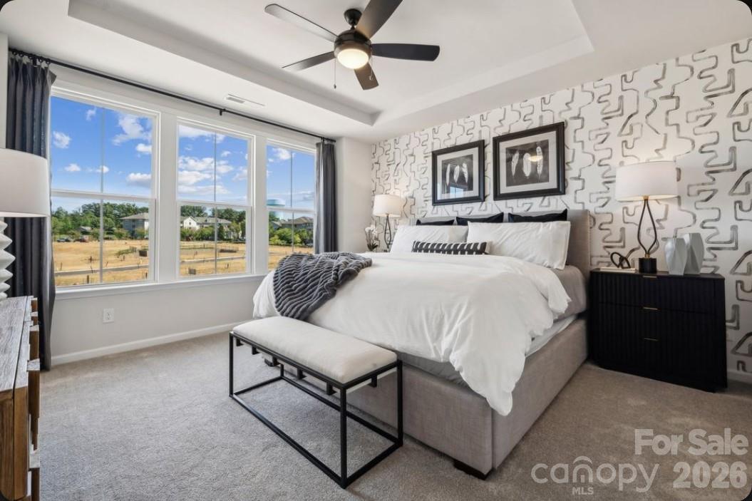 558 Silver Star Boulevard Property Photo 4