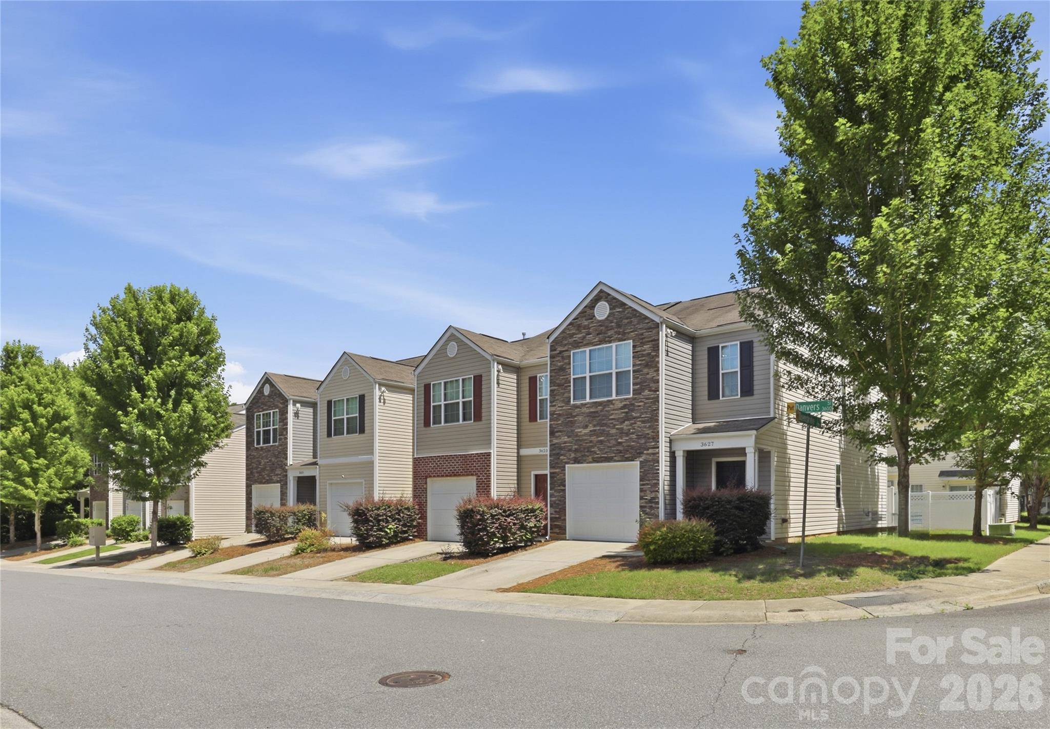 3627 Danvers Street Property Photo 3