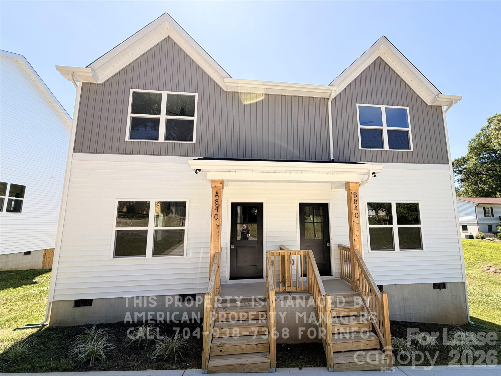 840 S 4th Street B Property Photo 1