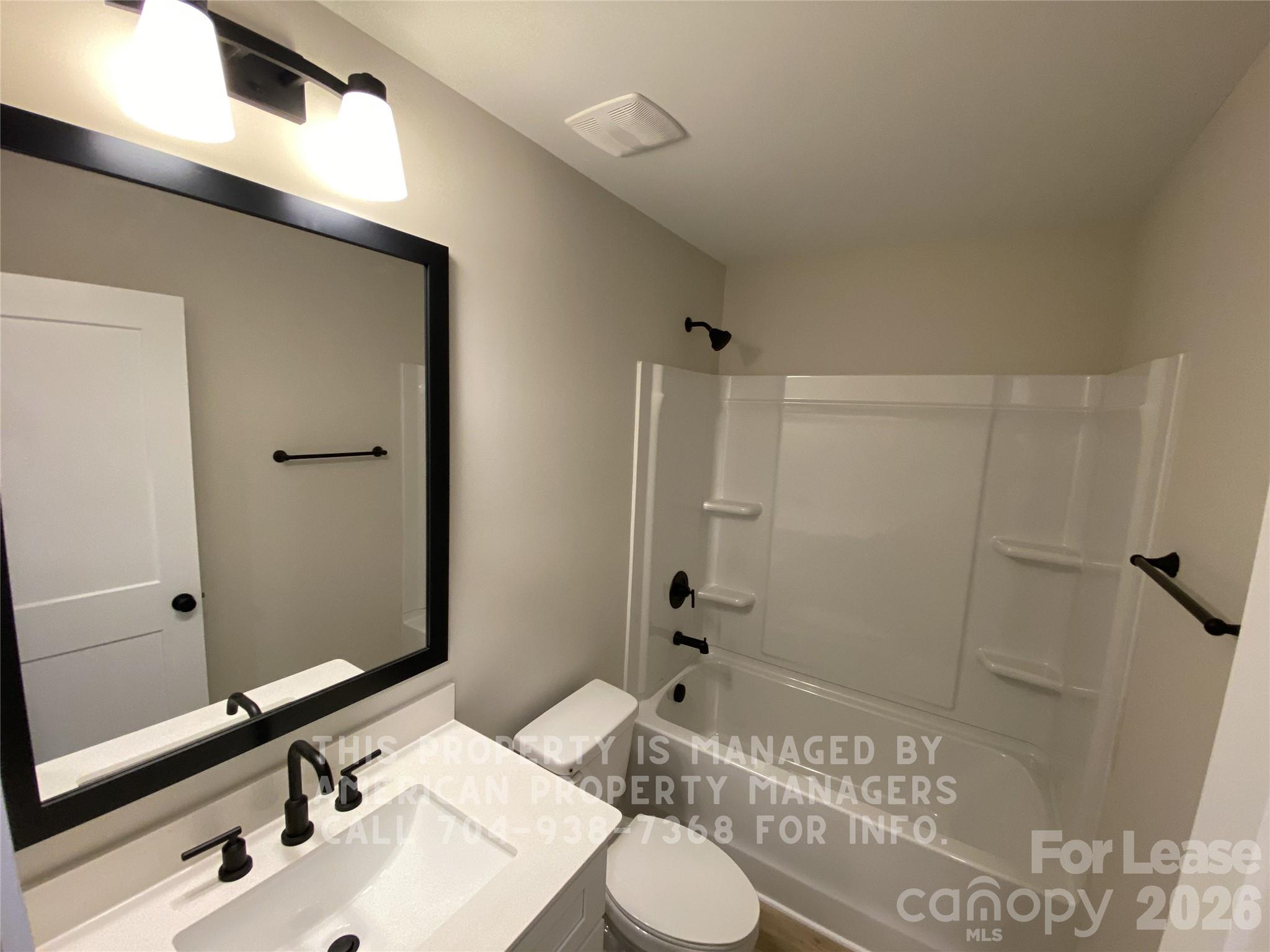 840 S 4th Street B Property Photo 9