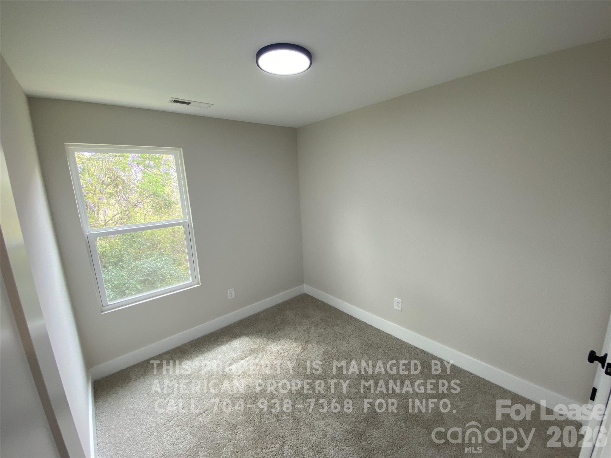 846 S 4th Street B Property Photo 8