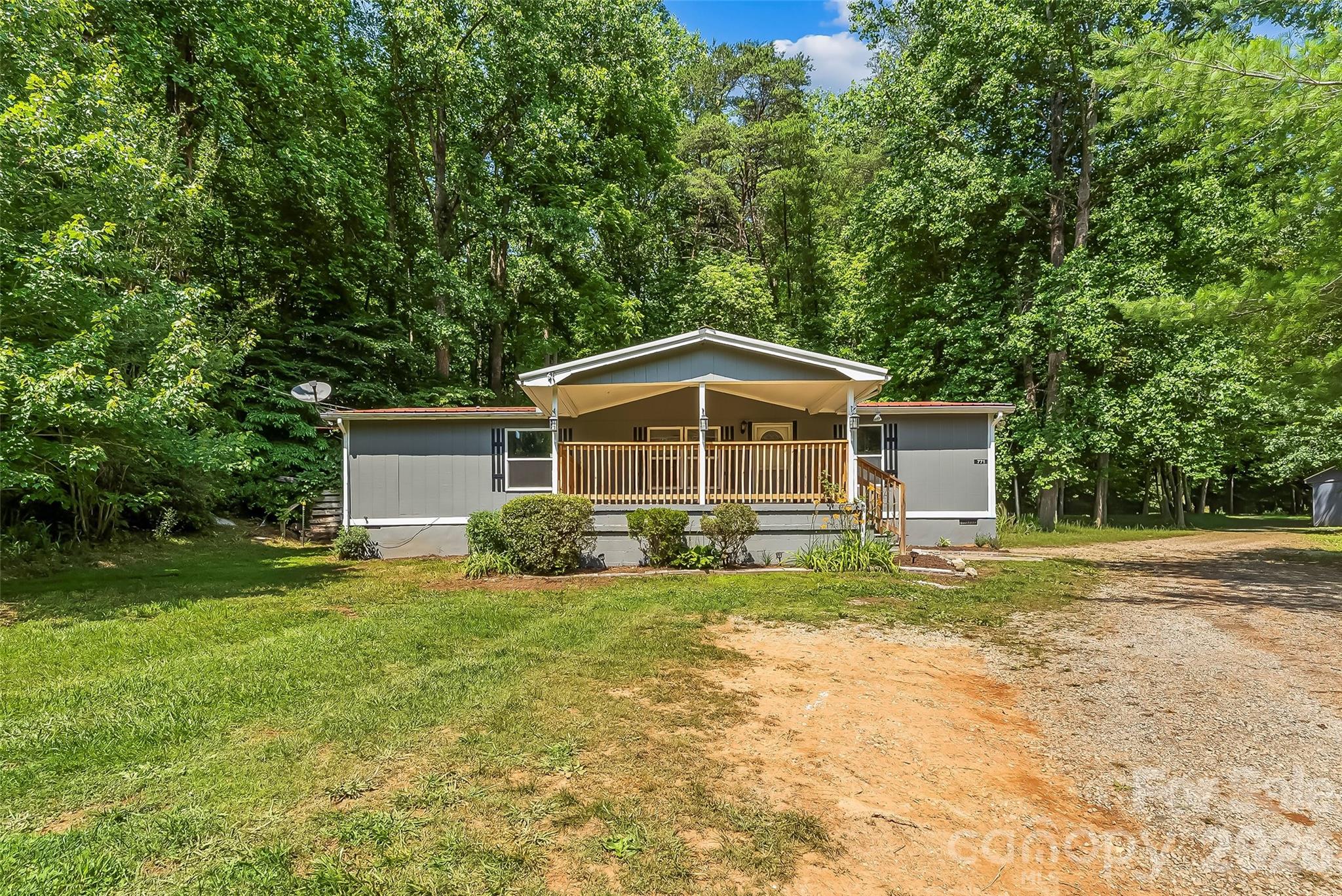 771 Hoppy Tom Hollow Road Property Photo 1