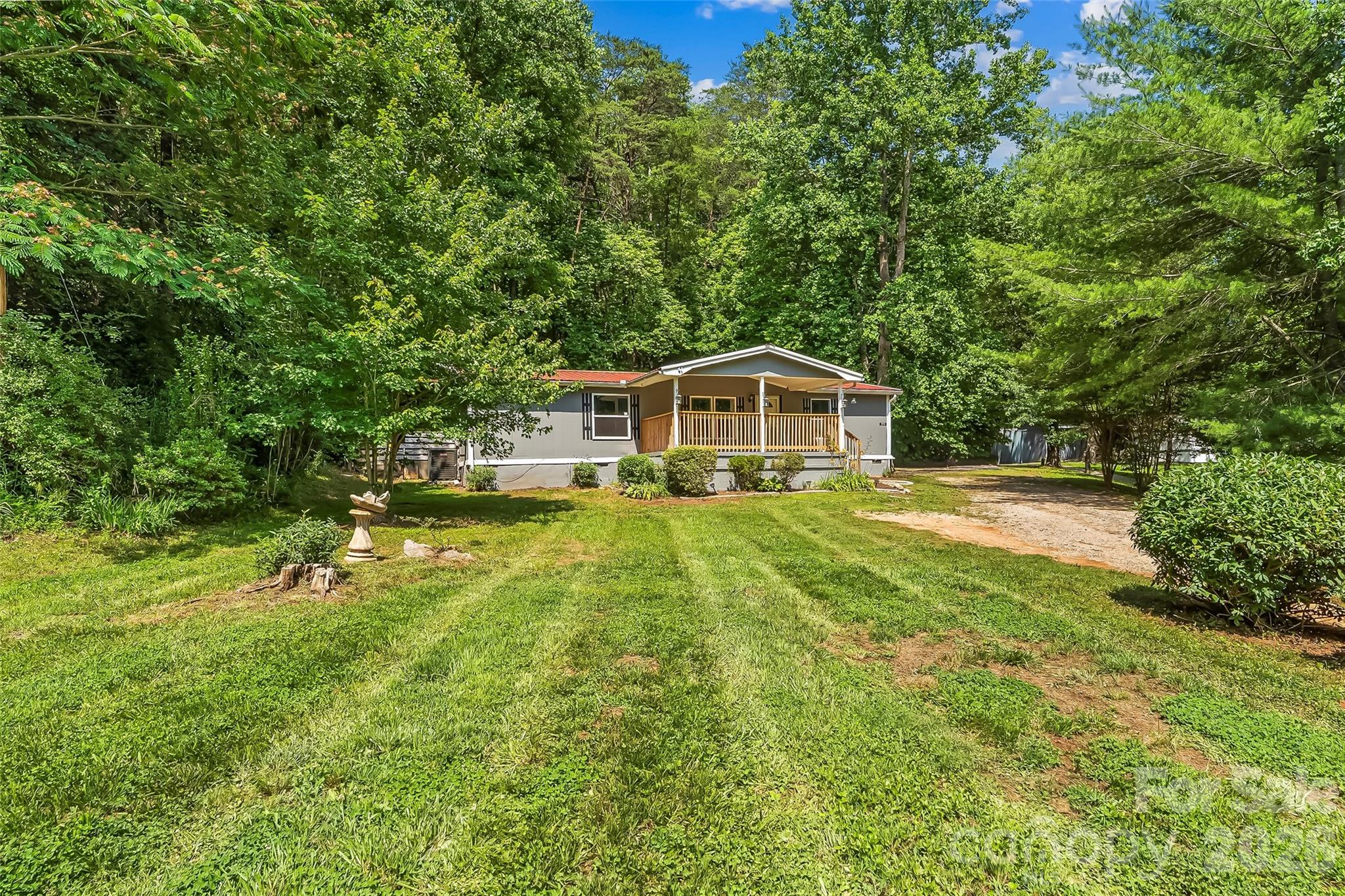 771 Hoppy Tom Hollow Road Property Photo 2