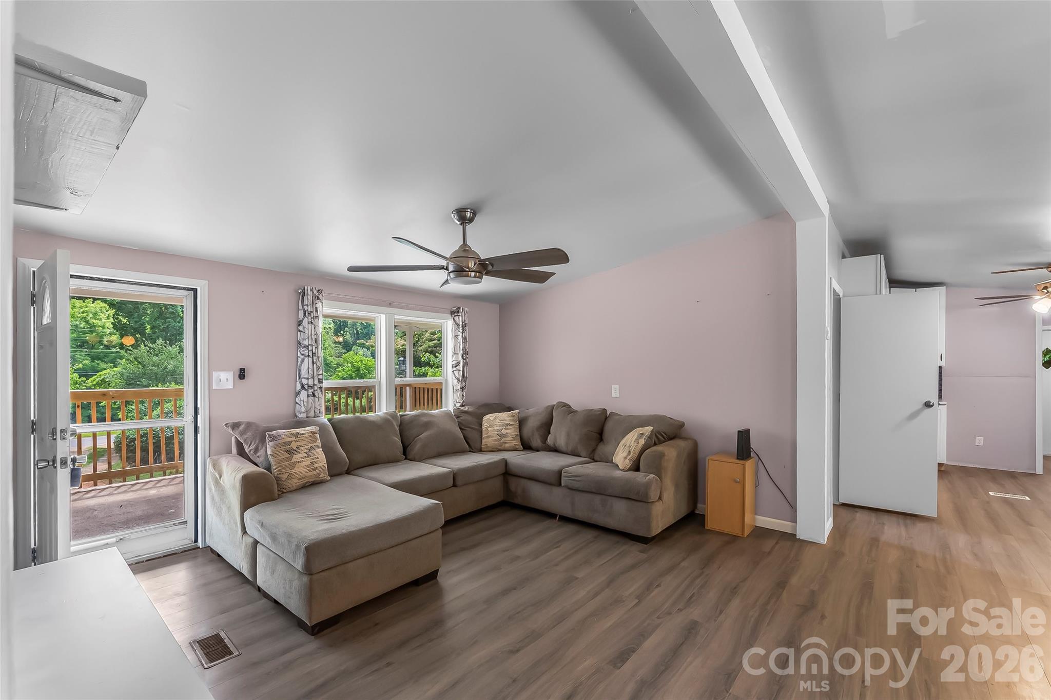 771 Hoppy Tom Hollow Road Property Photo 7