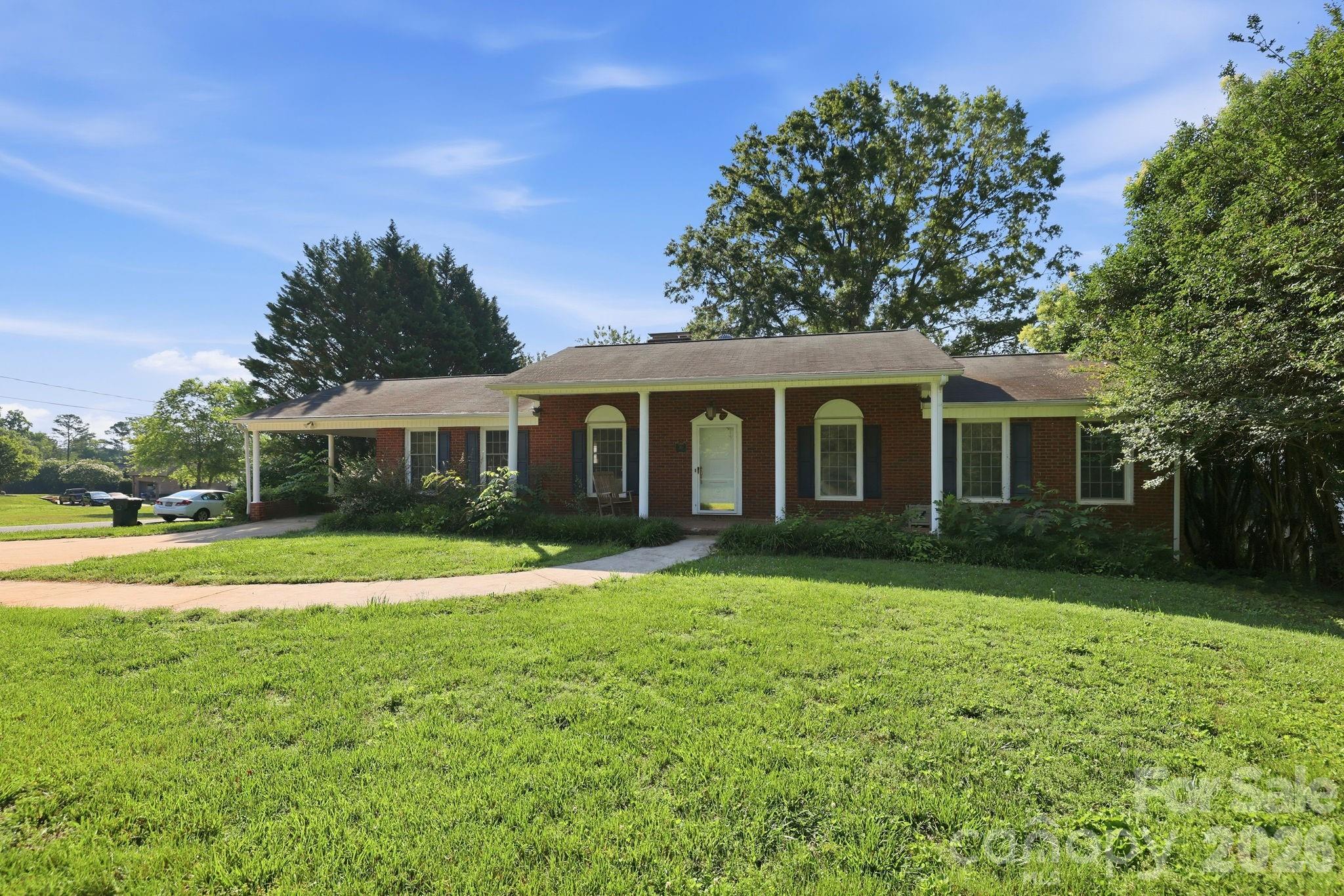 310 Roy Eaker Road Property Photo 1