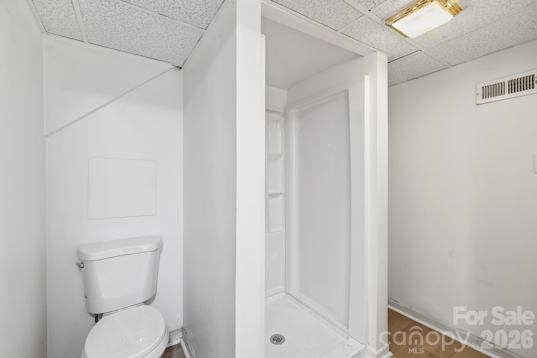 310 Roy Eaker Road Property Photo 32