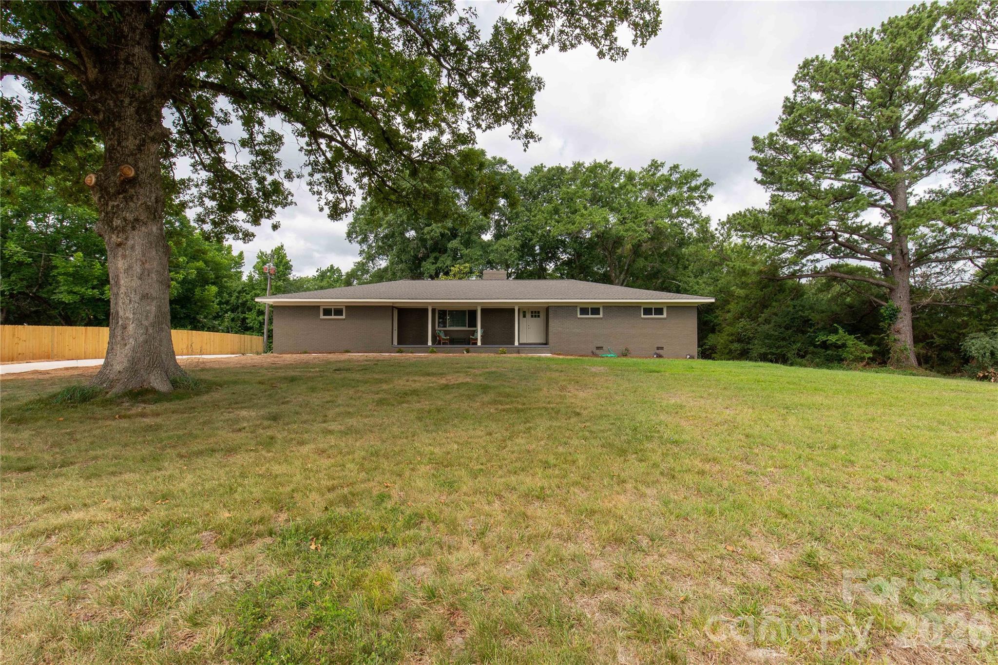 1297 Potter Road Property Photo 2