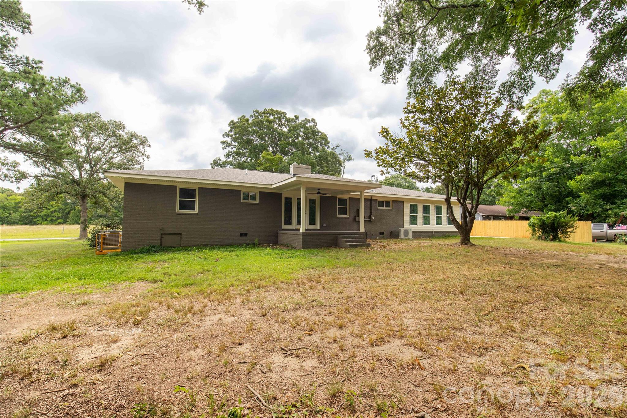 1297 Potter Road Property Photo 5