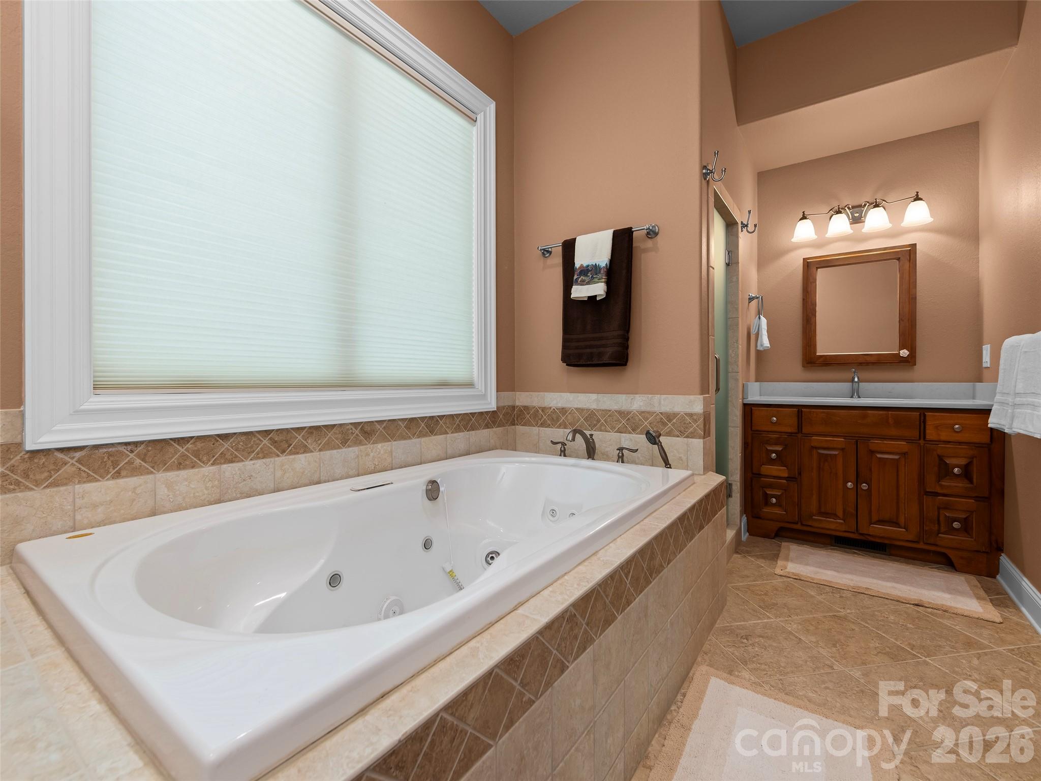 40 Shining Rock Drive Property Photo 17