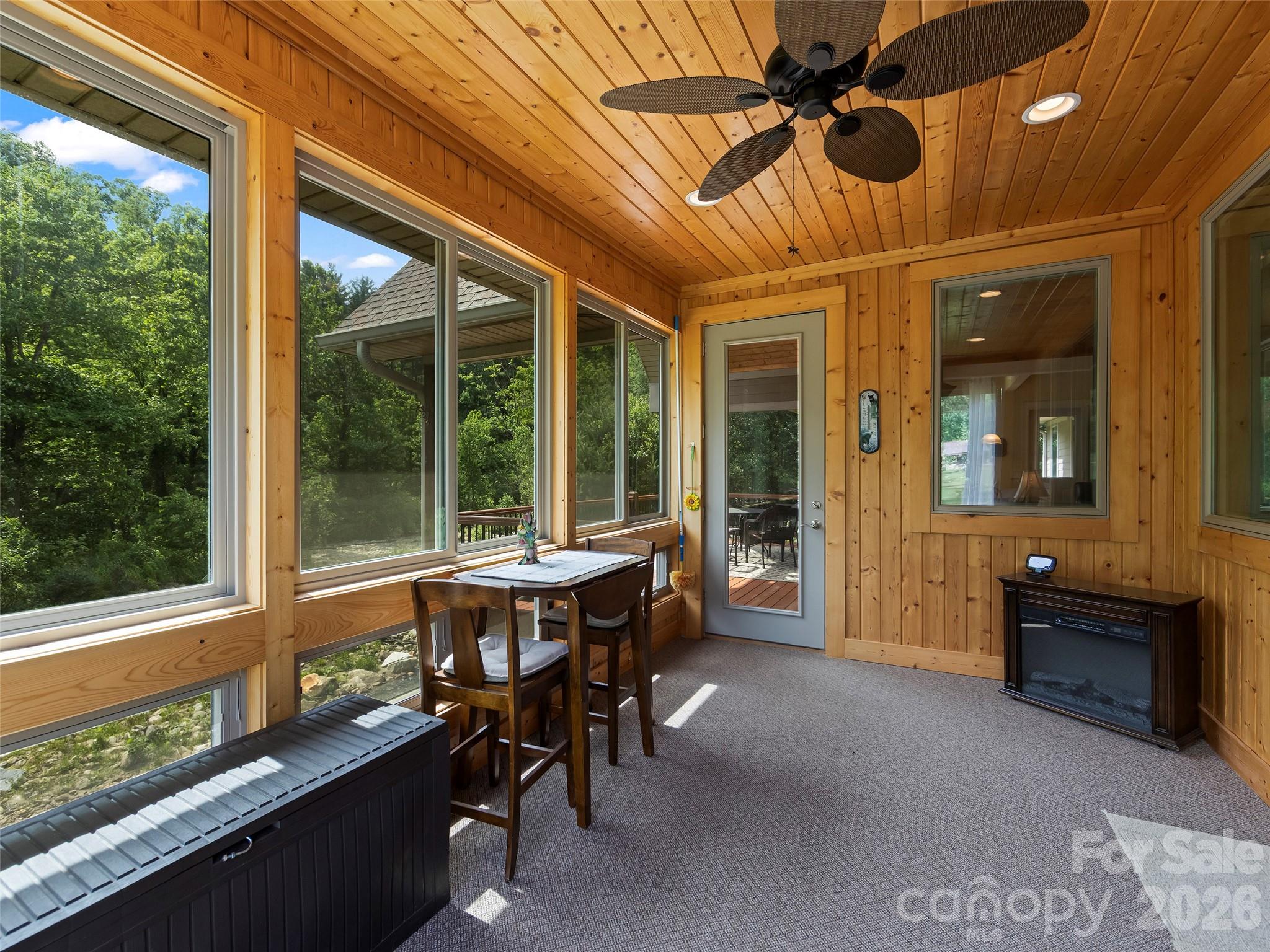 40 Shining Rock Drive Property Photo 19